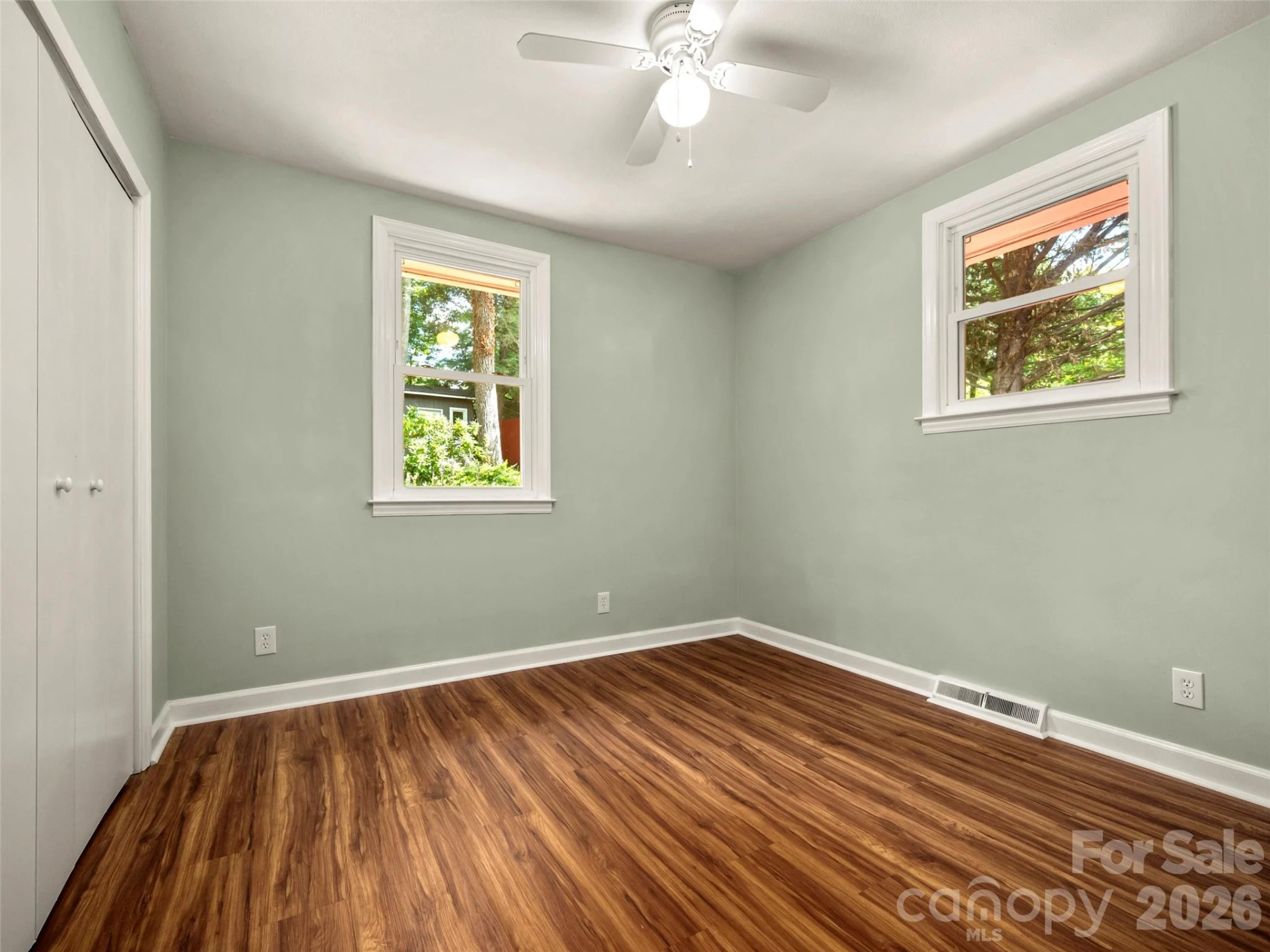 917 W Blue Ridge Road - Photo 16