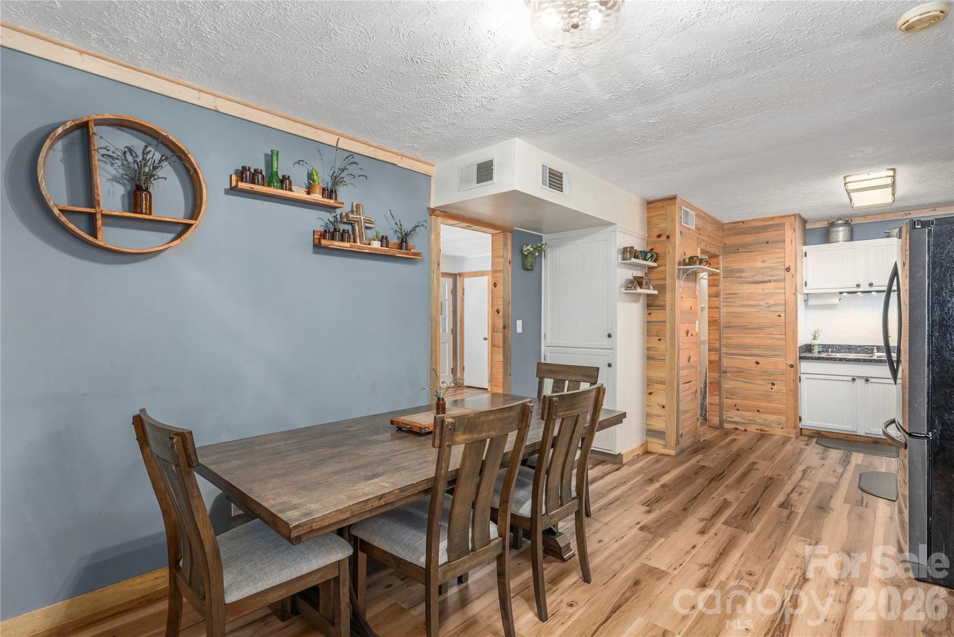 258 Camelot Drive - Photo 17