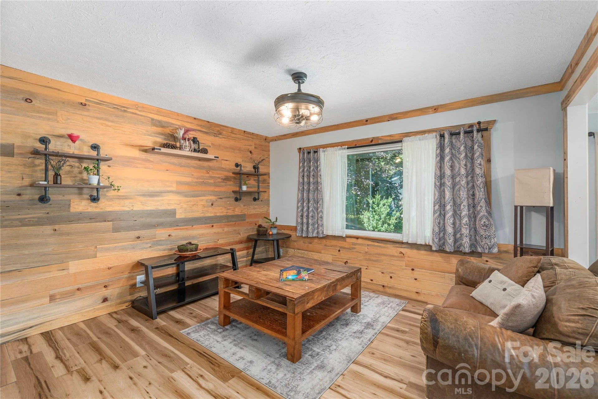 258 Camelot Drive - Photo 18