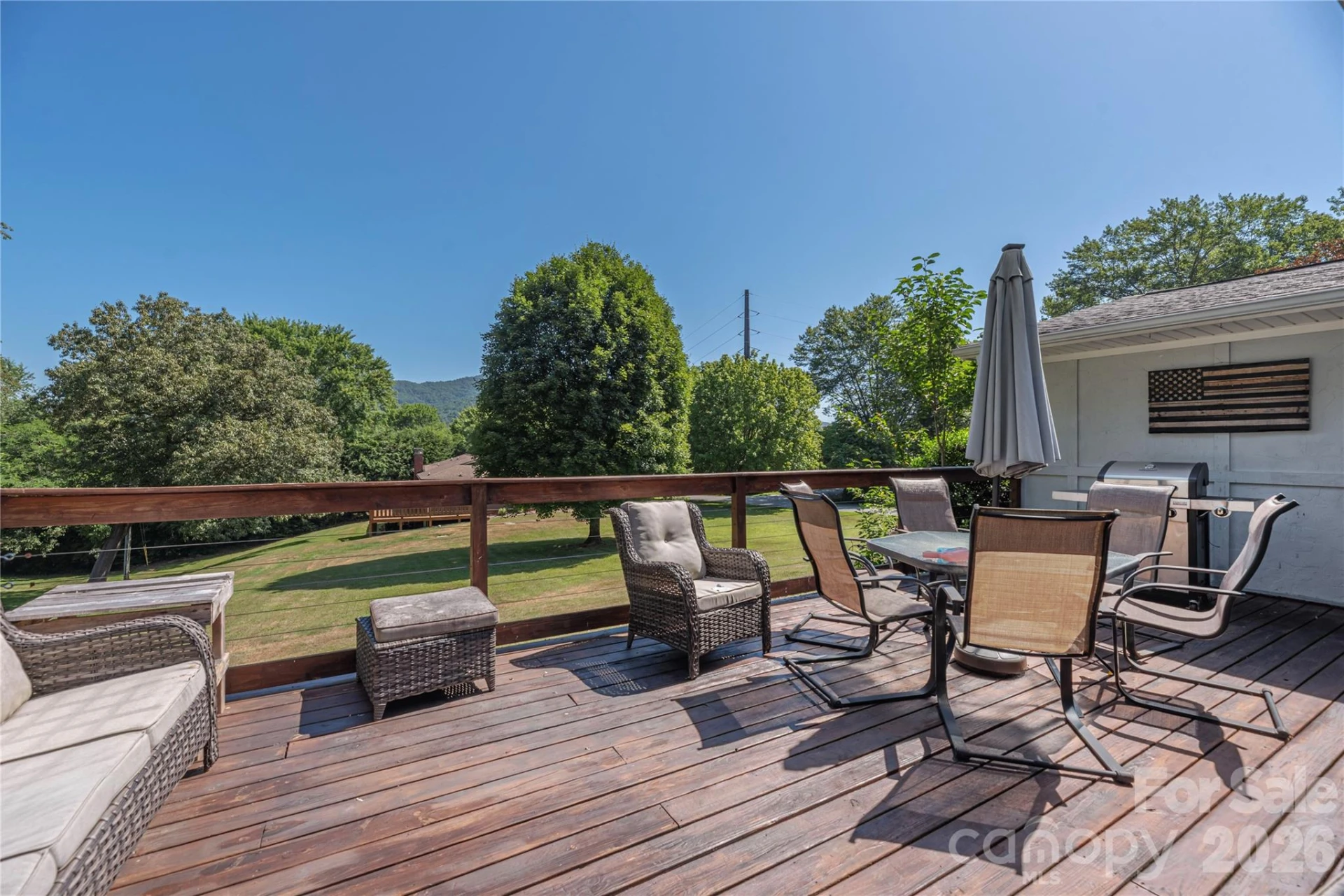 258 Camelot Drive - Photo 6
