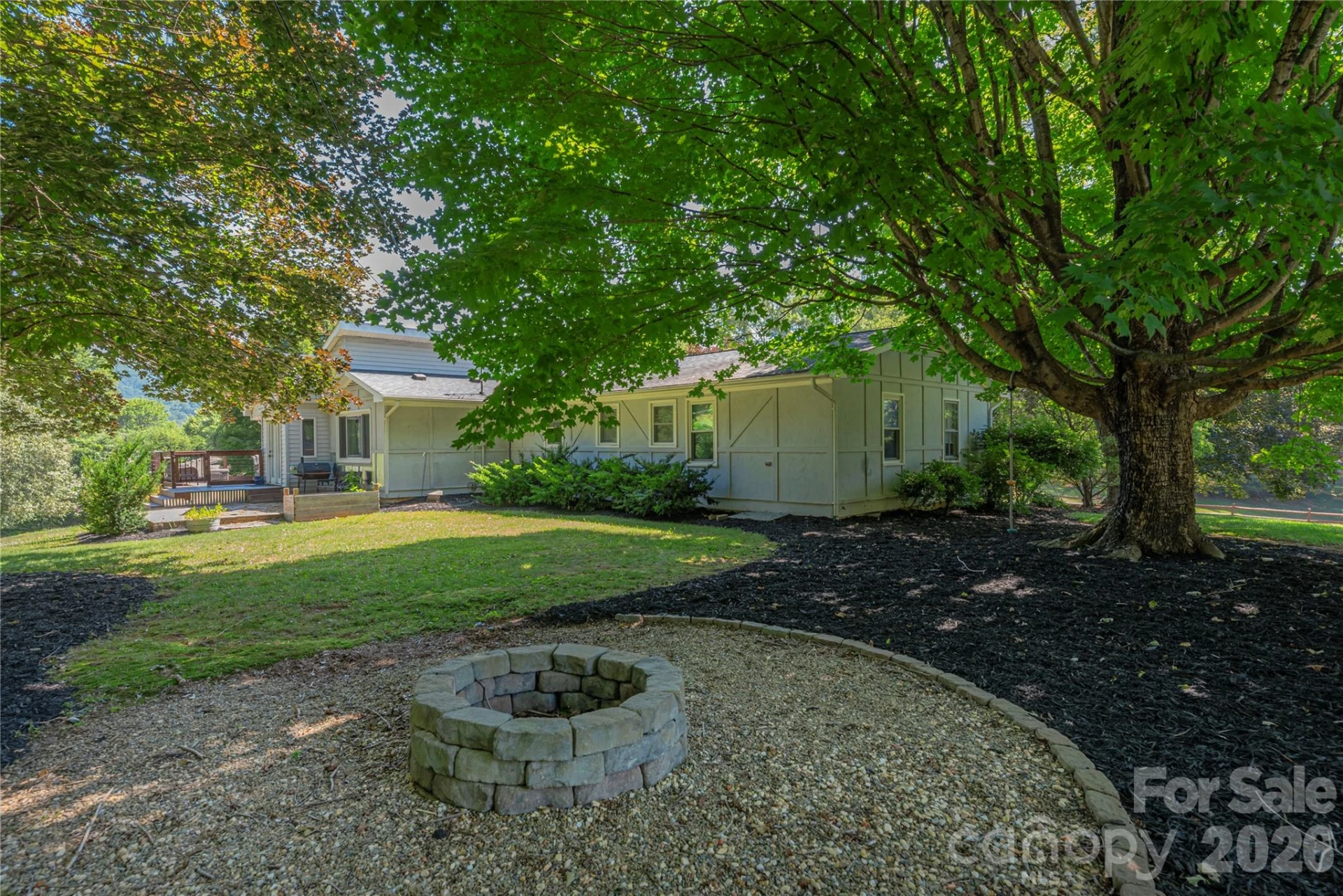 258 Camelot Drive - Photo 7