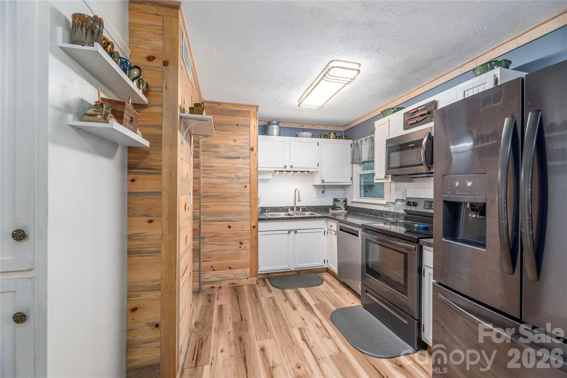 258 Camelot Drive - Photo 8