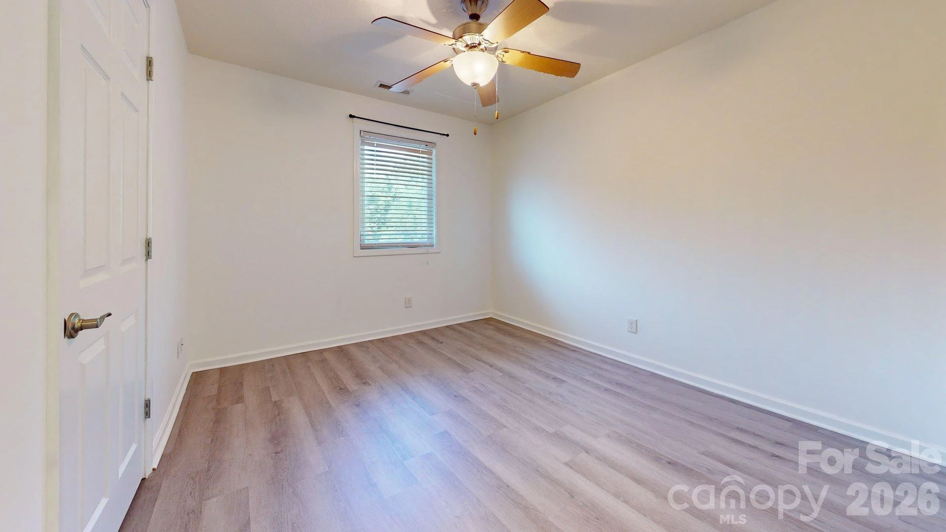 31 English Ivy Road - Photo 17