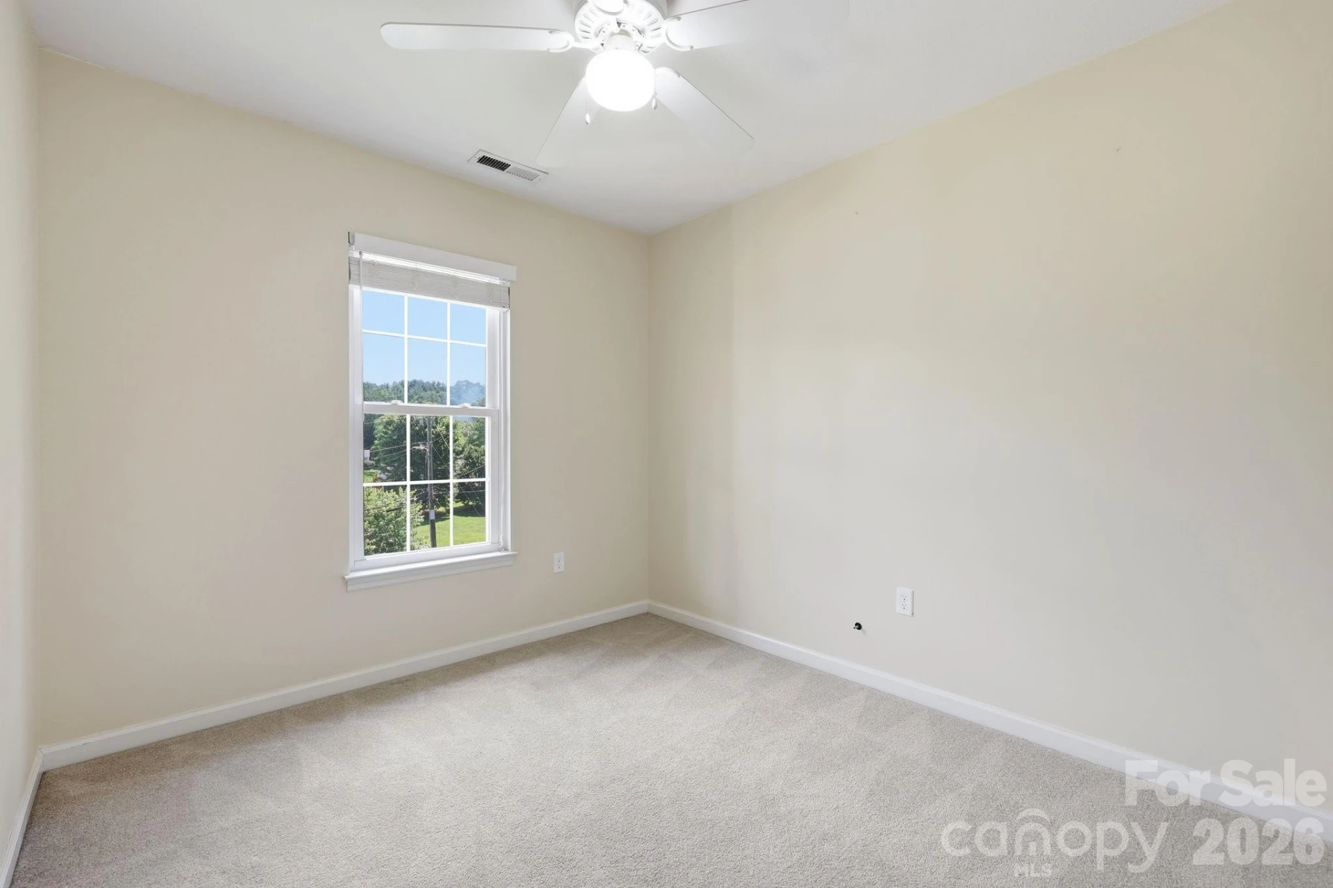 320 Meadowbrook Drive - Photo 14