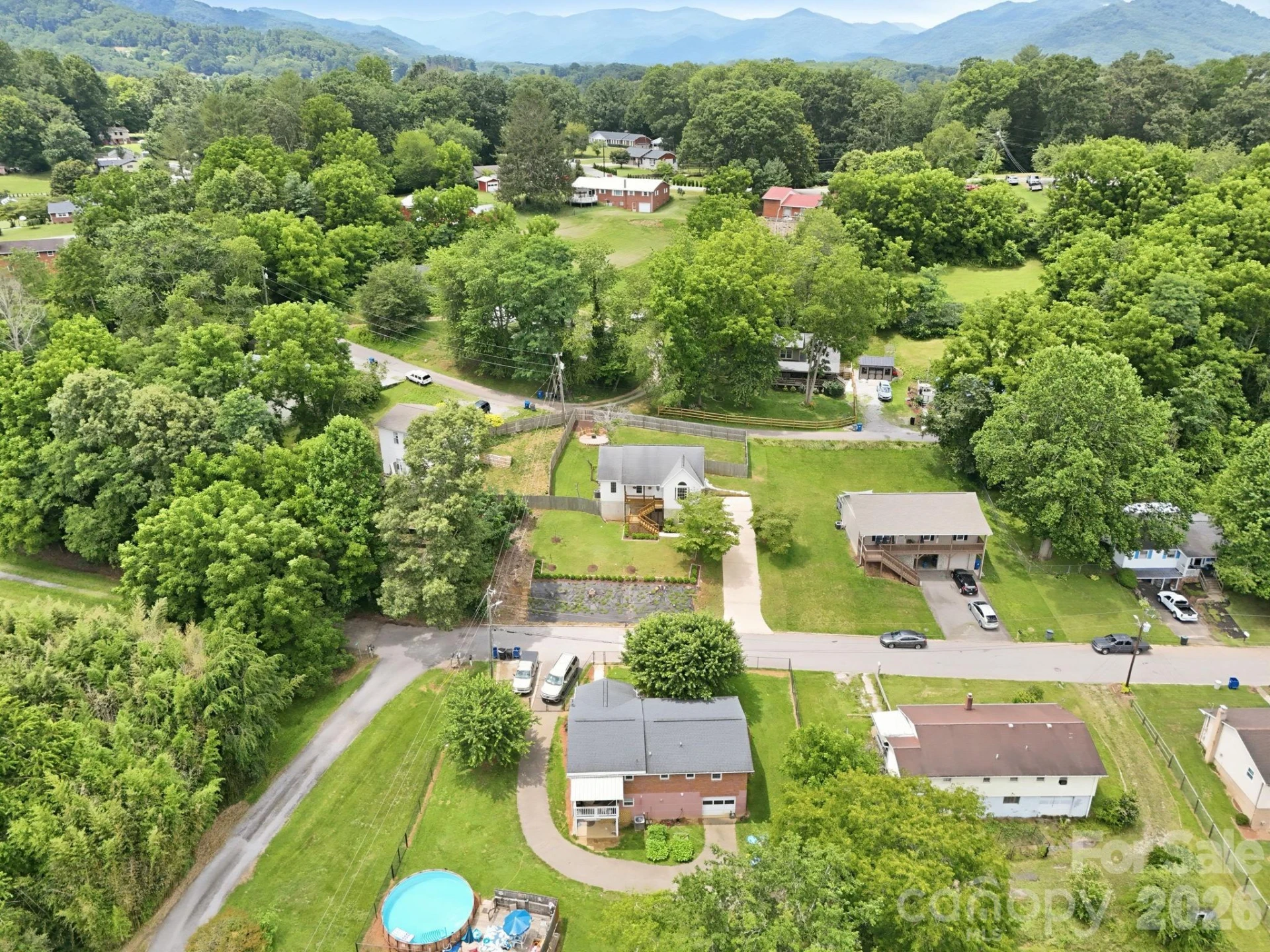 320 Meadowbrook Drive - Photo 31