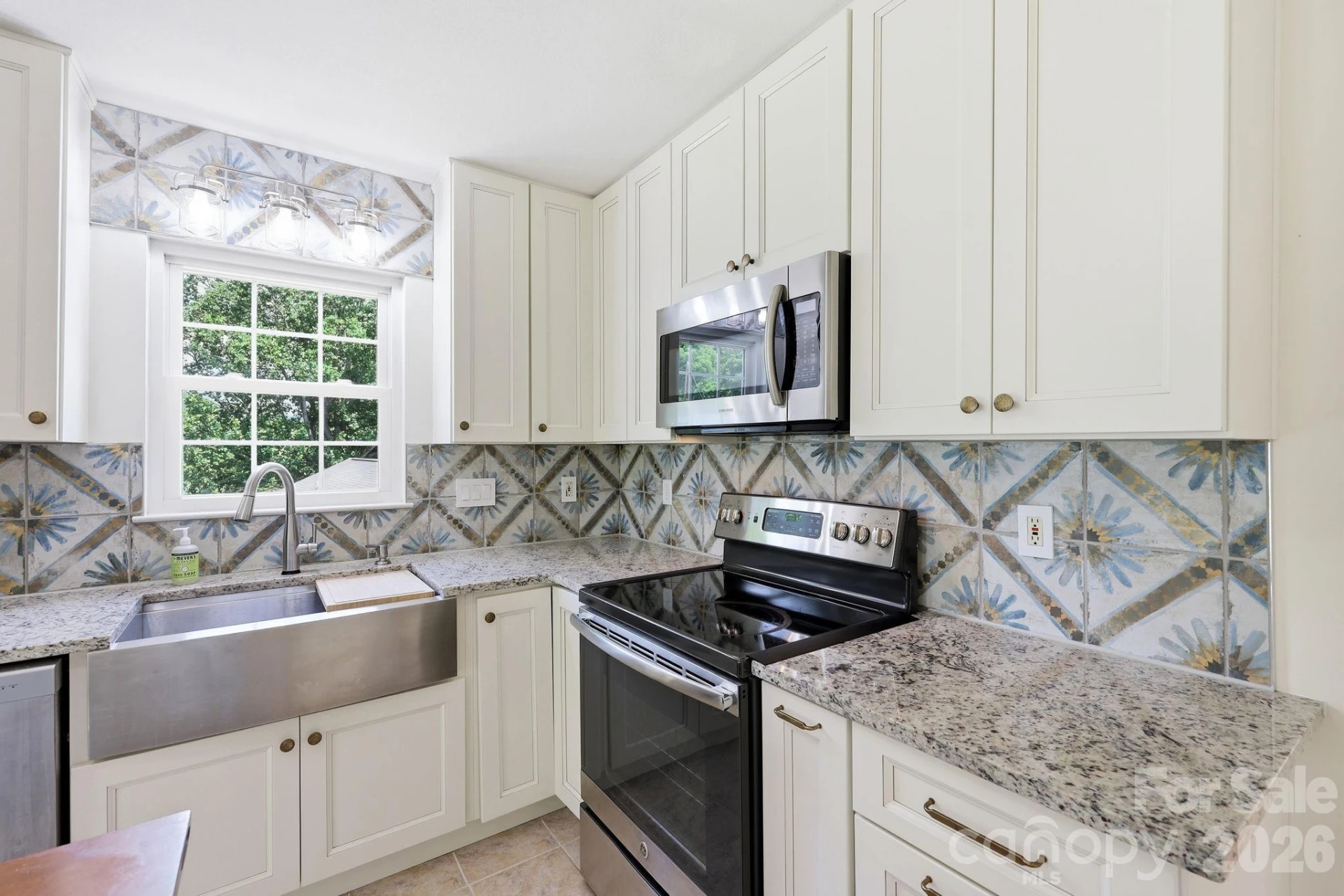 320 Meadowbrook Drive - Photo 10