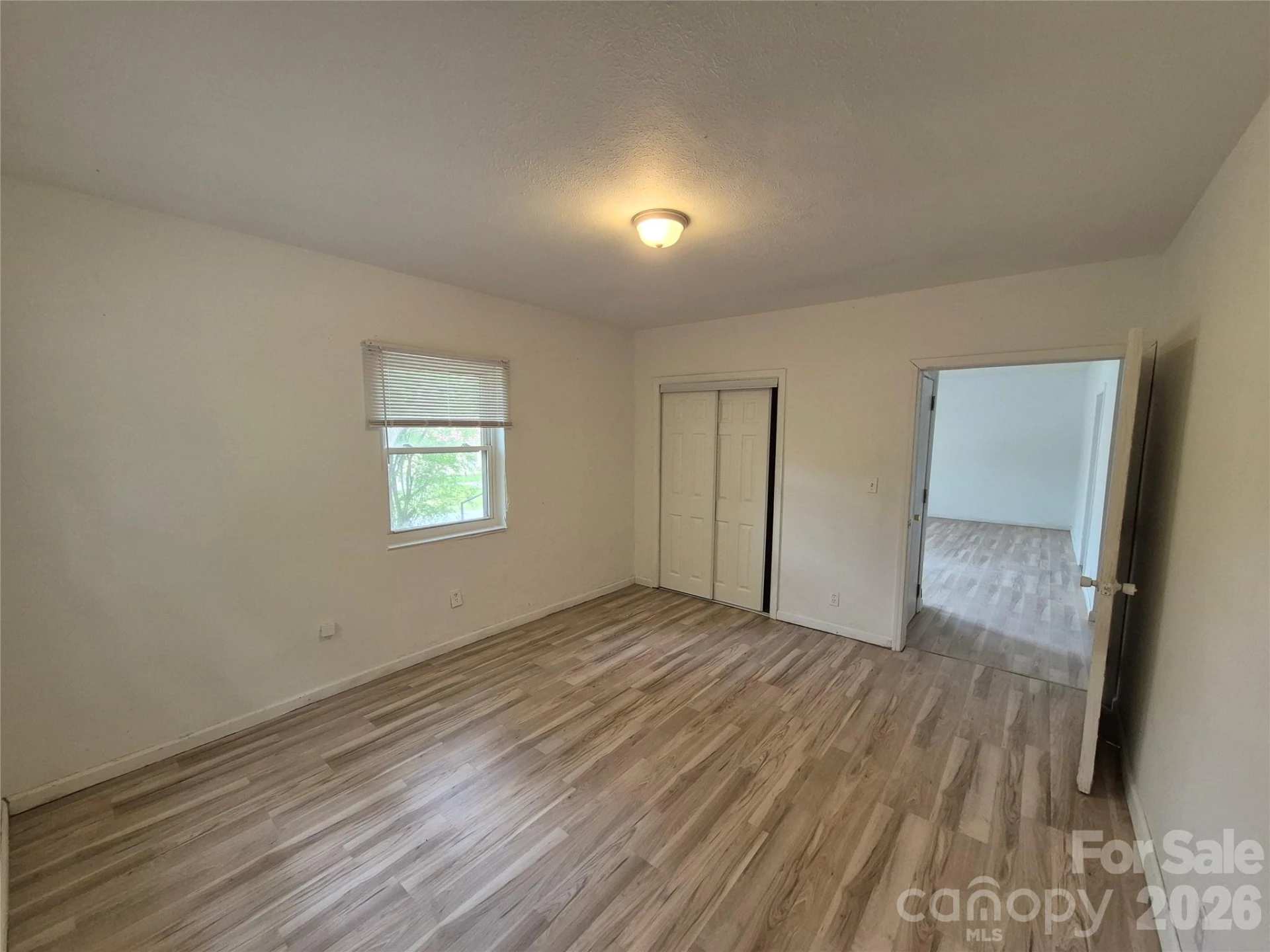 1745 Meadowbrook Terrace - Photo 16