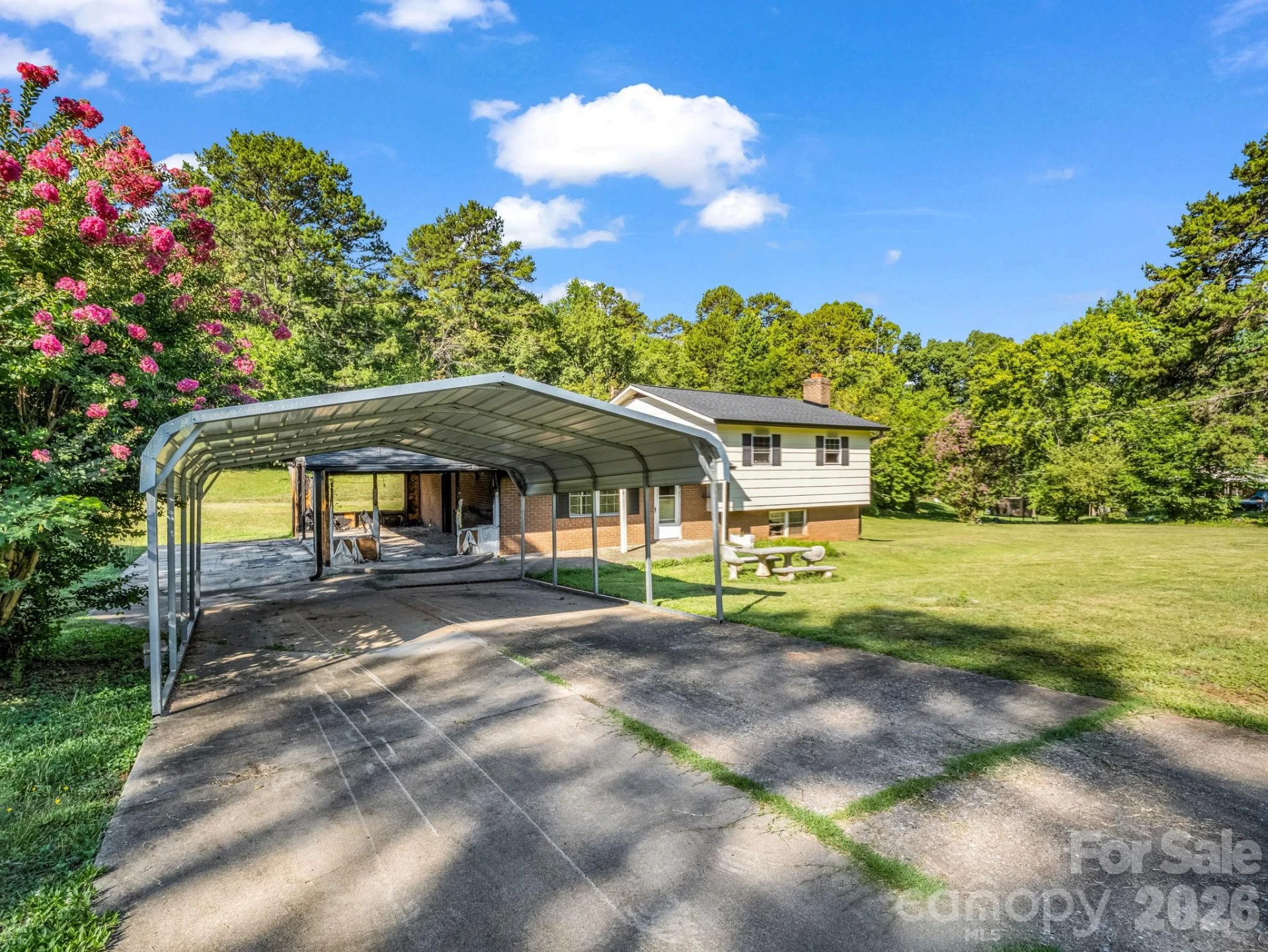 176 Michael Street - Photo 4
