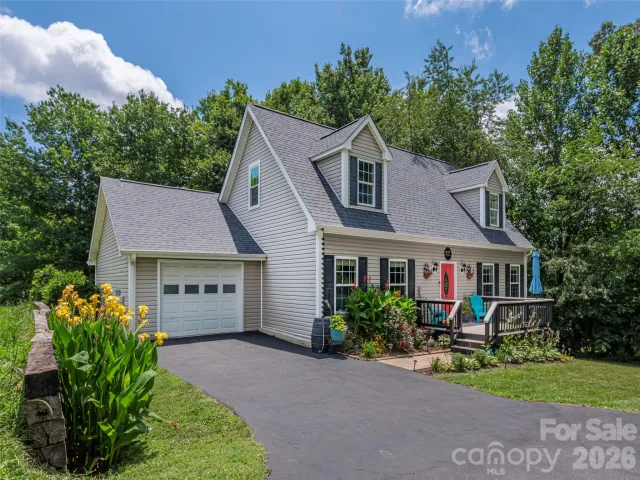 527 East Street, Candler, NC, 28715
