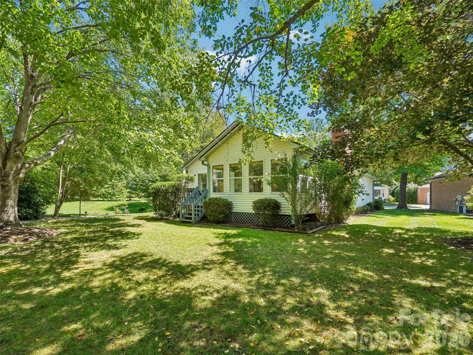 313 Somerton Court - Photo 30