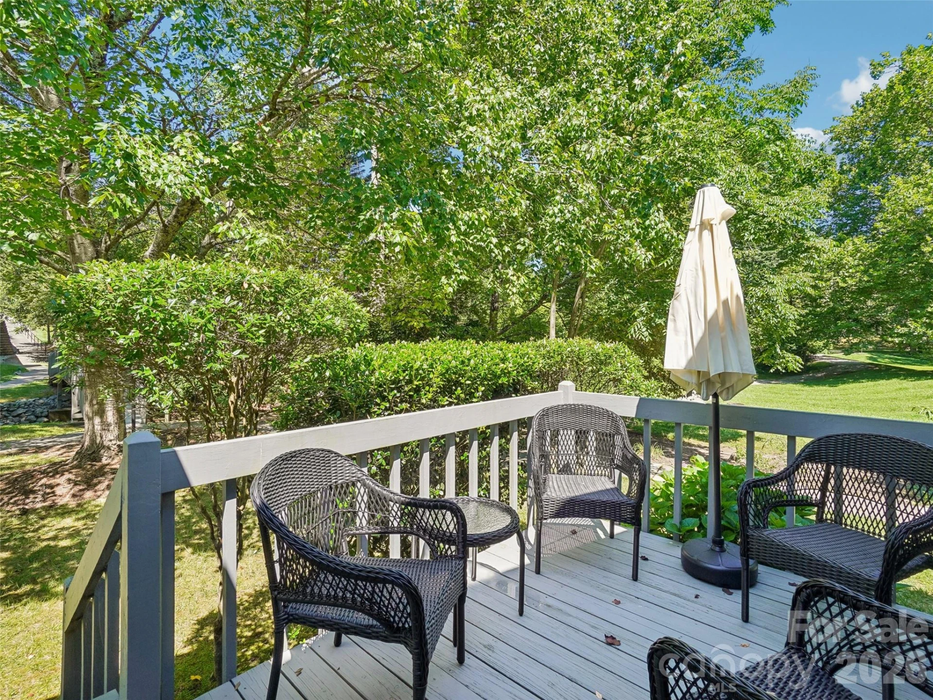 313 Somerton Court - Photo 32