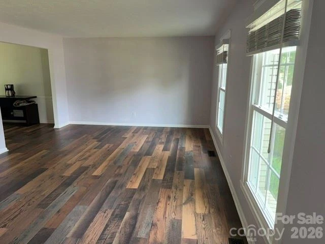 1376 Glenheath Drive - Photo 4