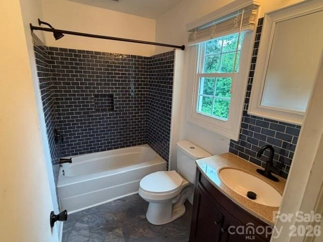 1376 Glenheath Drive - Photo 5