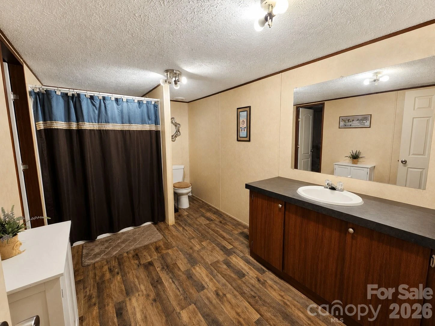 195 Hollywood Street - Photo 14