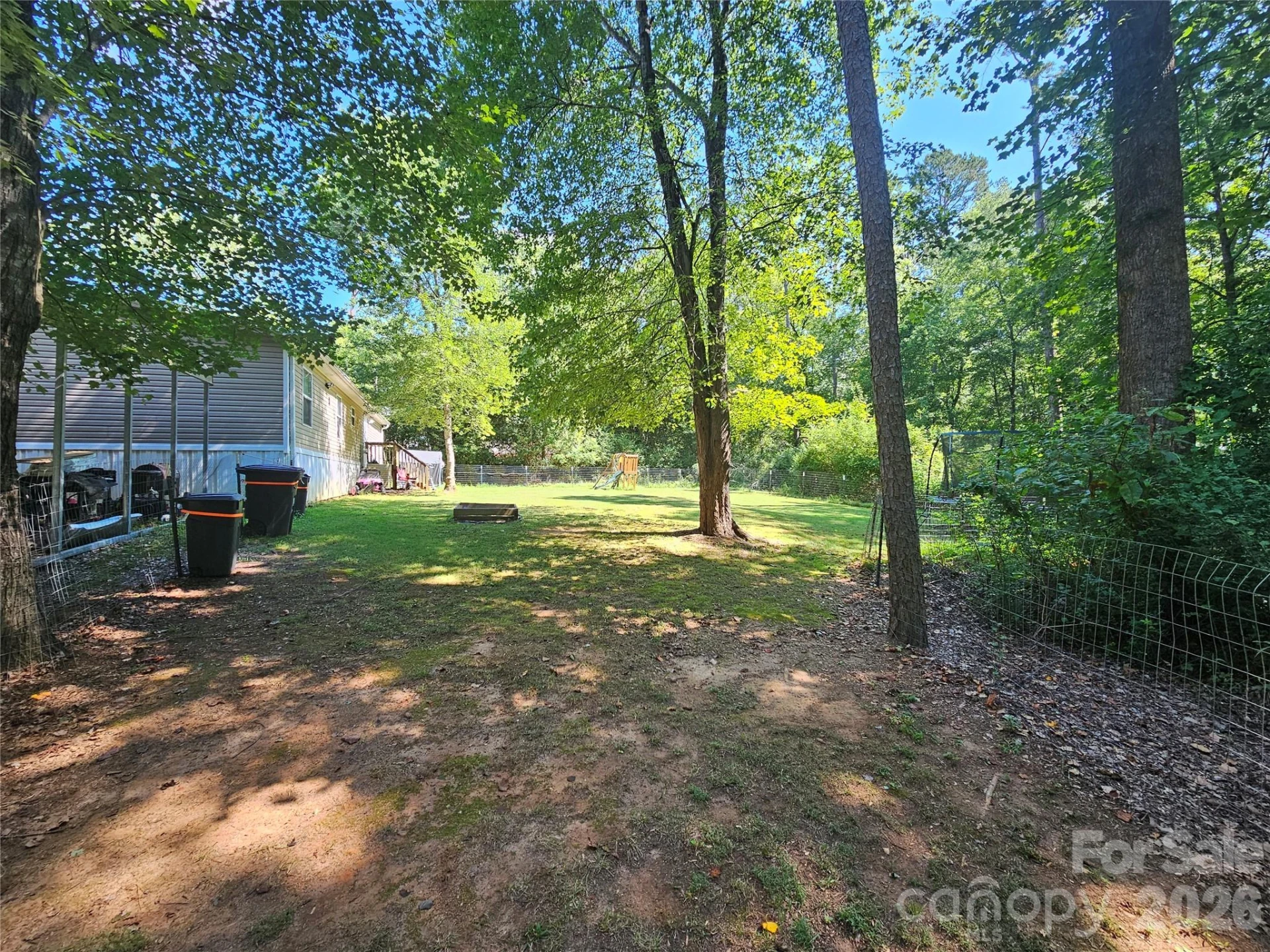 195 Hollywood Street - Photo 15