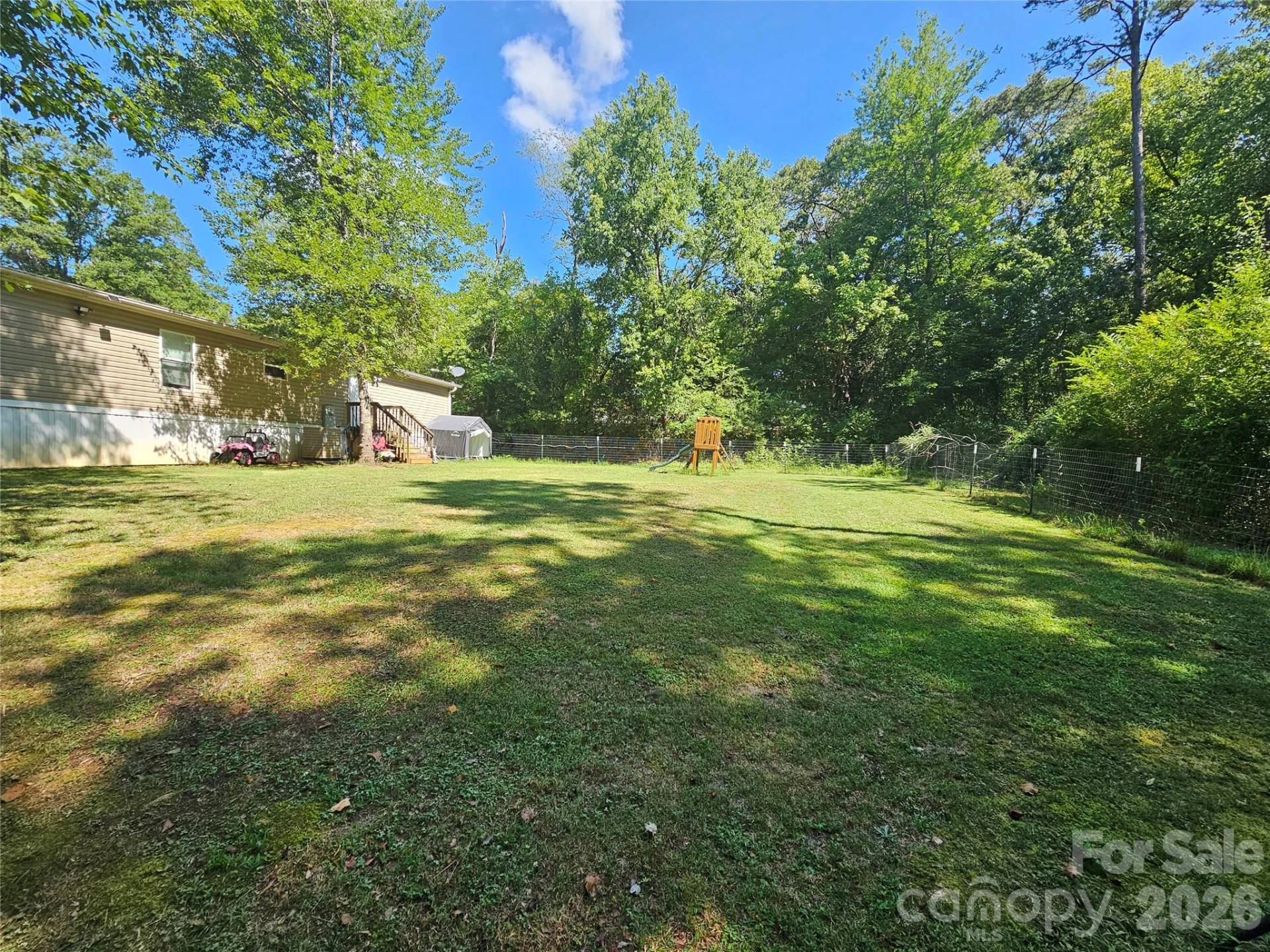 195 Hollywood Street - Photo 17