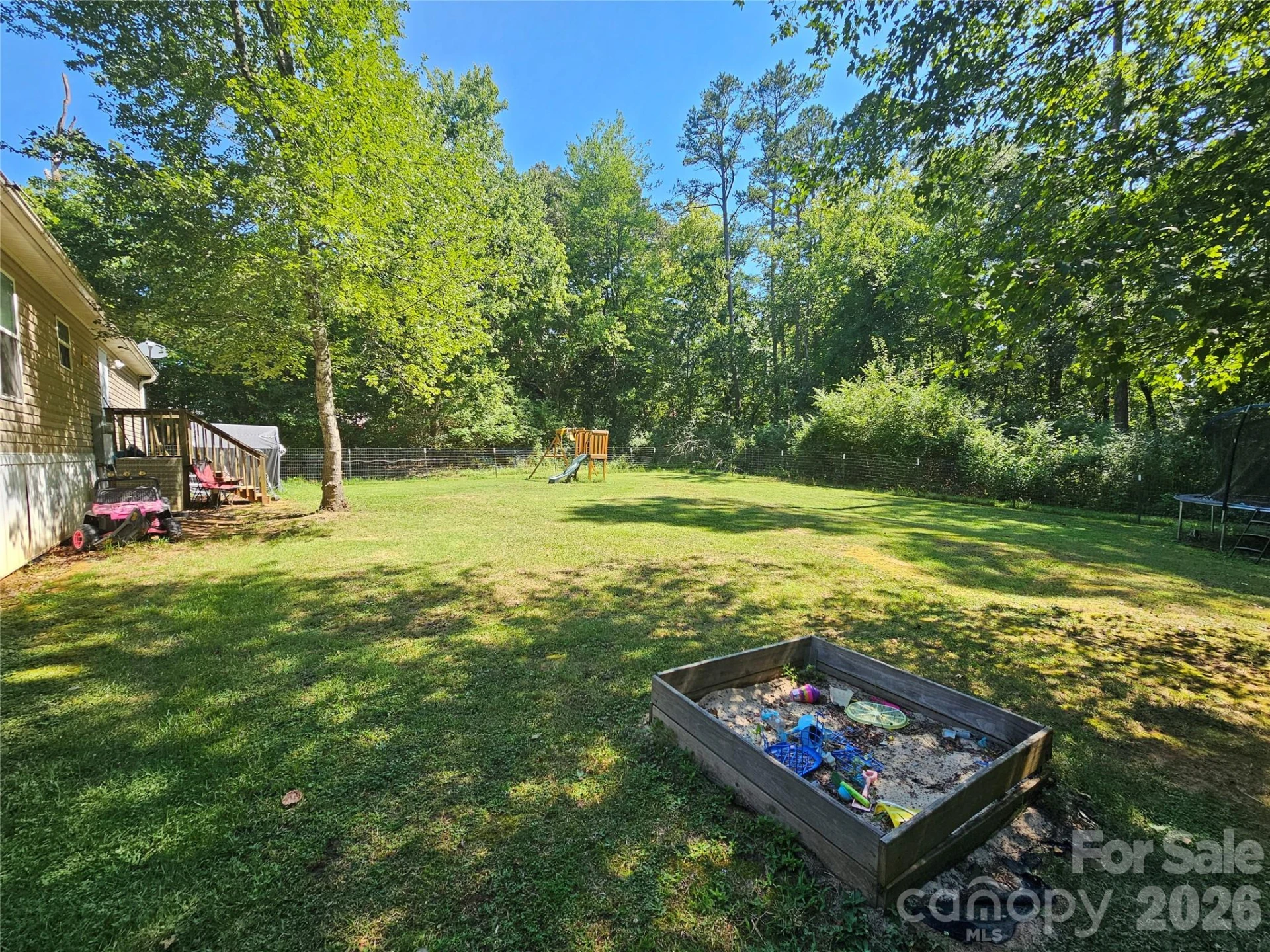 195 Hollywood Street - Photo 21