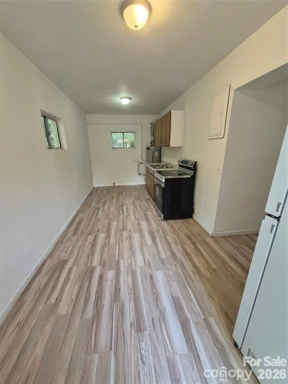 1745 Meadowbrook Terrace - Photo 14