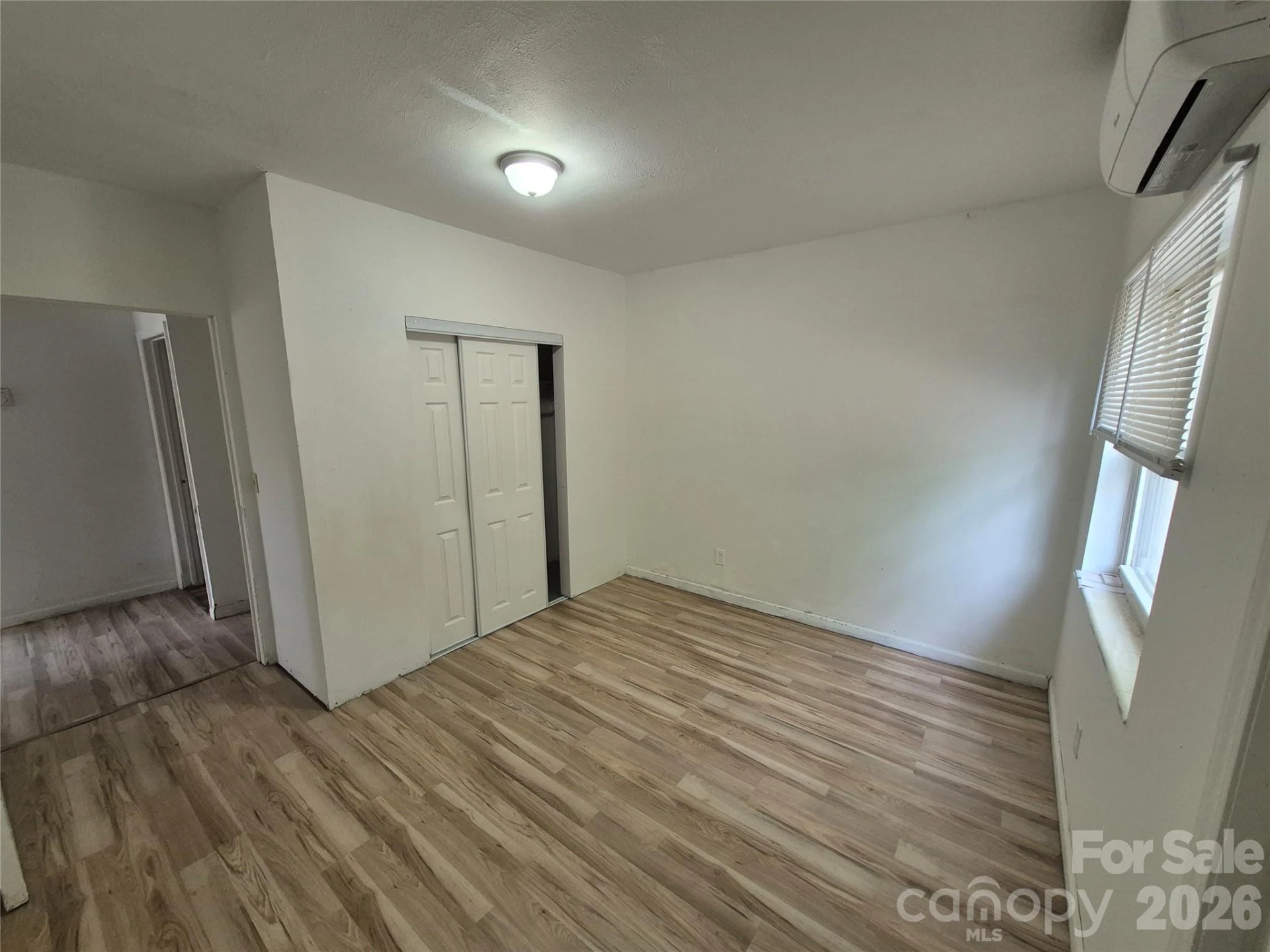 1745 Meadowbrook Terrace - Photo 19
