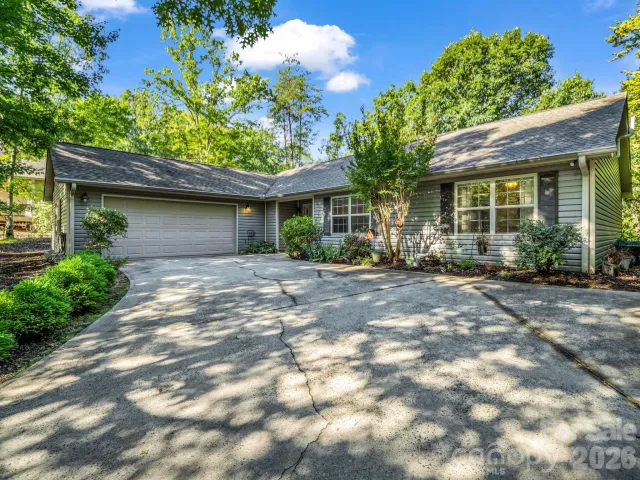 141 Dalton Court, Lake Lure, NC, 28746