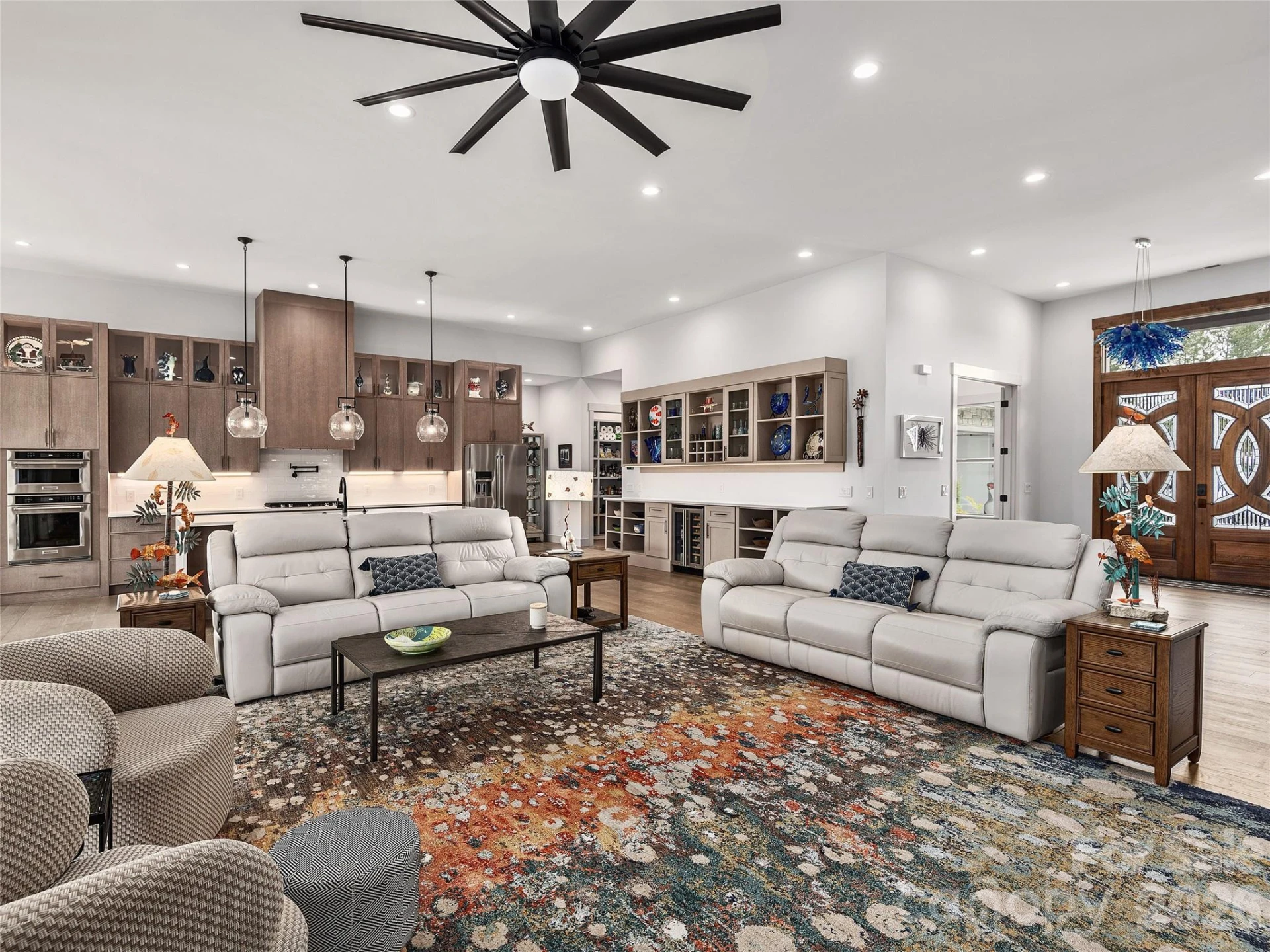 696 Daniel Circle Drive - Photo 4