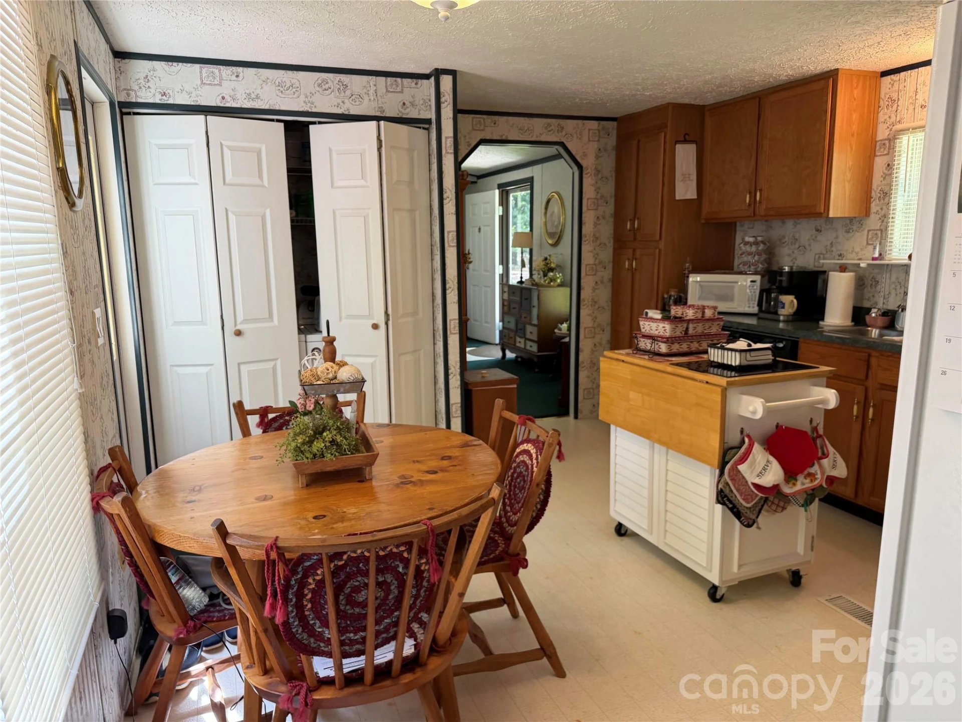 556 Gilbert Road - Photo 12