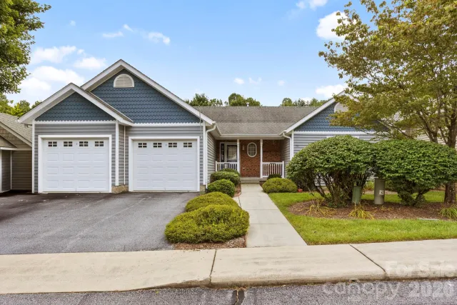 315 Charlestown Drive, Hendersonville, NC, 28792