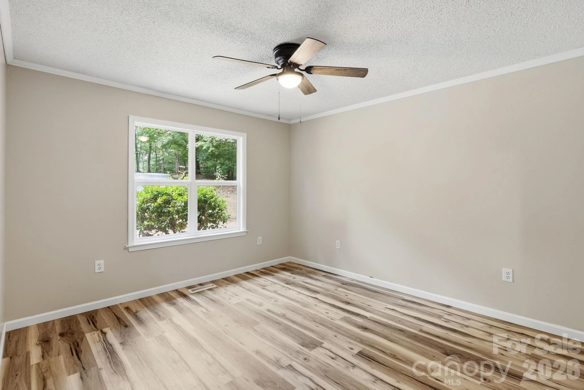340 Oakwood Lane - Photo 16