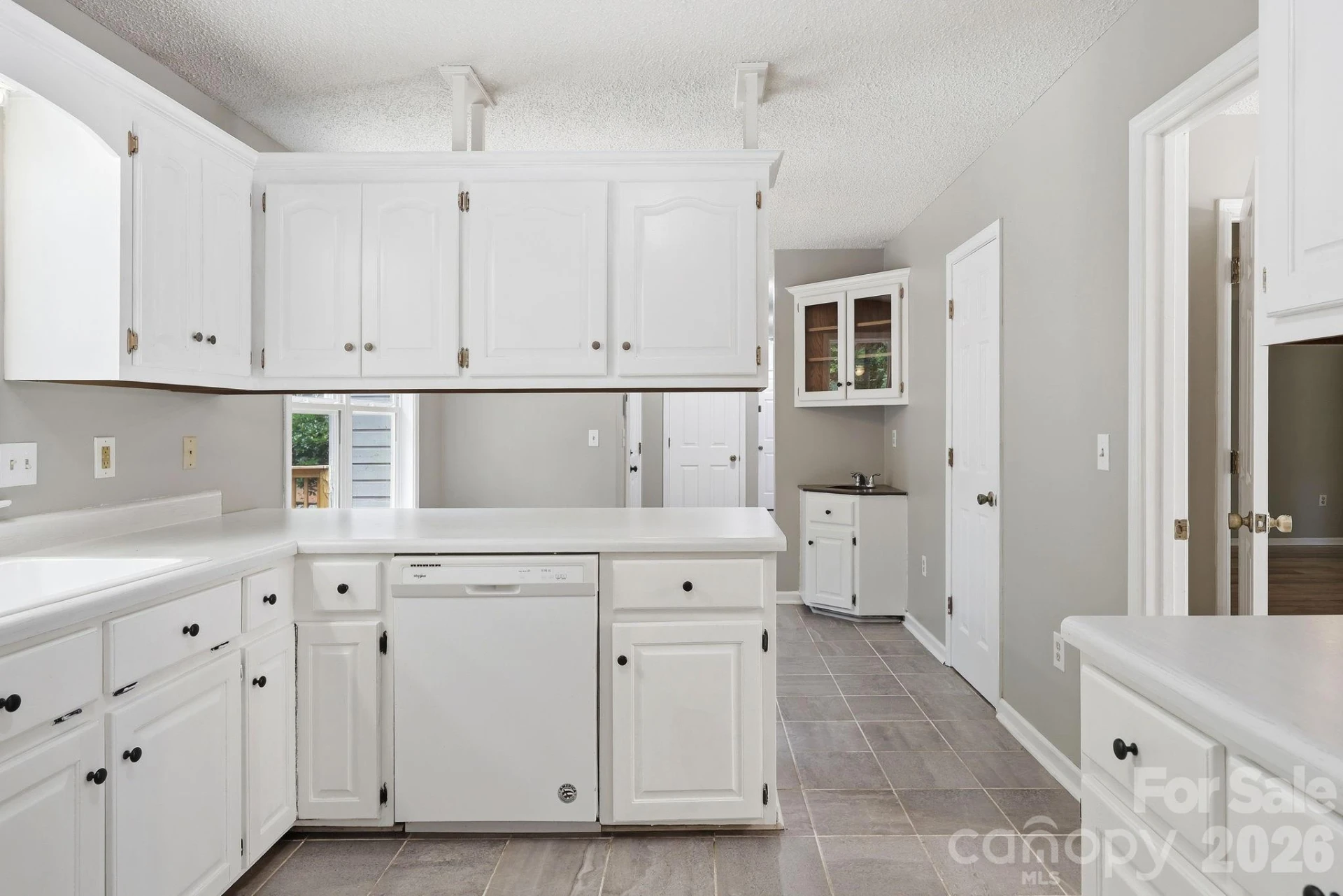 340 Oakwood Lane - Photo 4