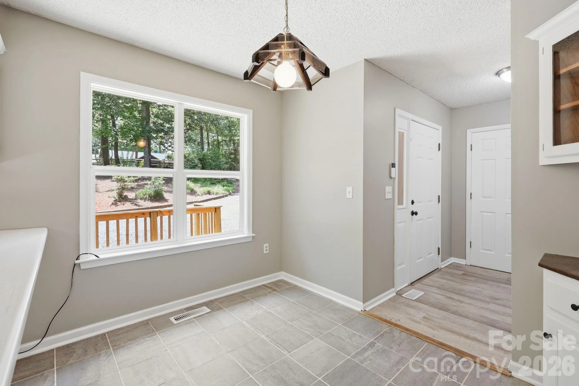 340 Oakwood Lane - Photo 6