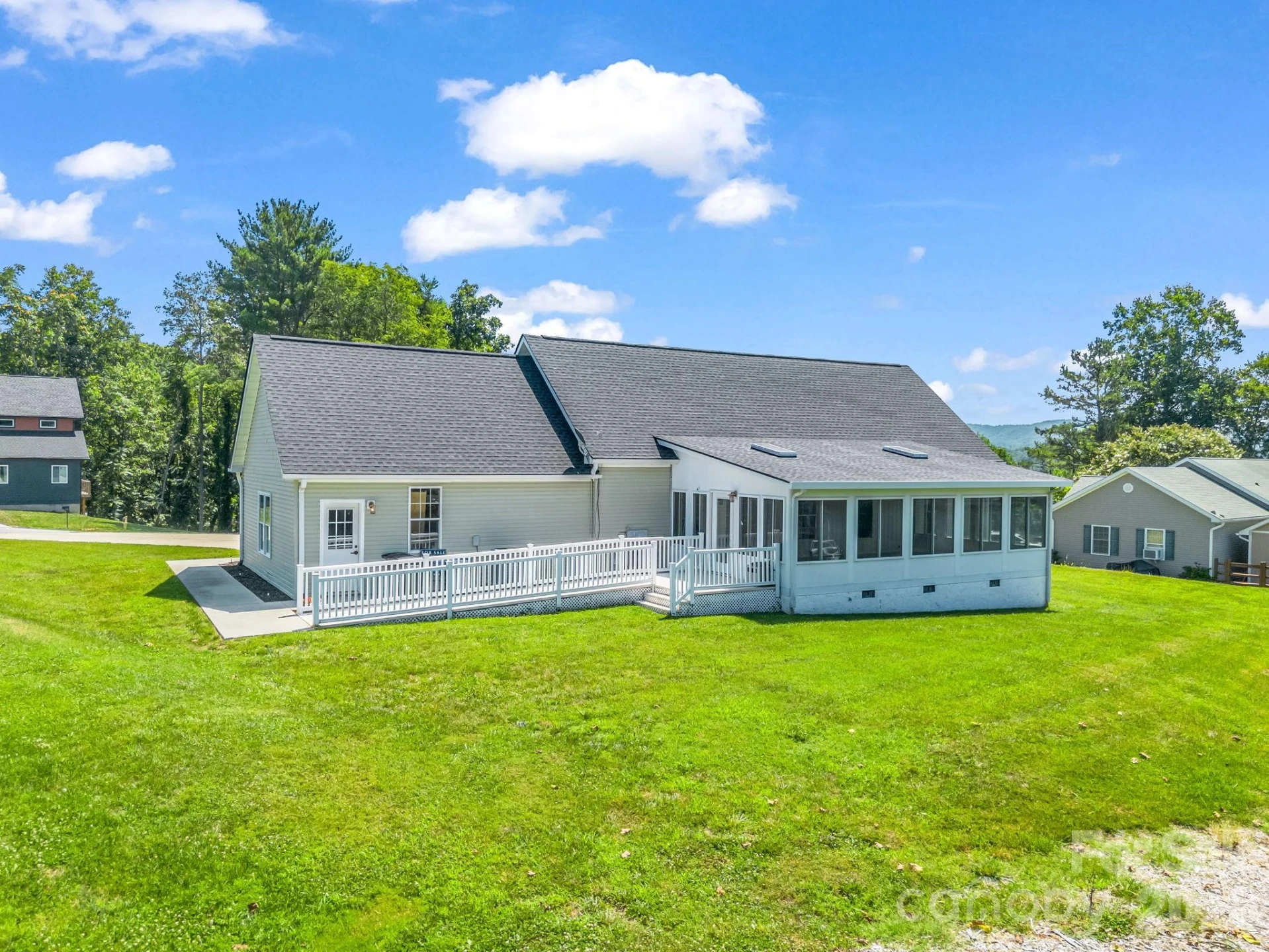 355 Hidden Meadow Drive - Photo 36