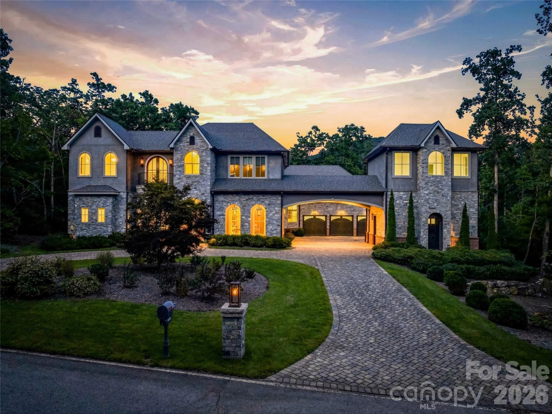 1905 White Tree Trail - Photo 2
