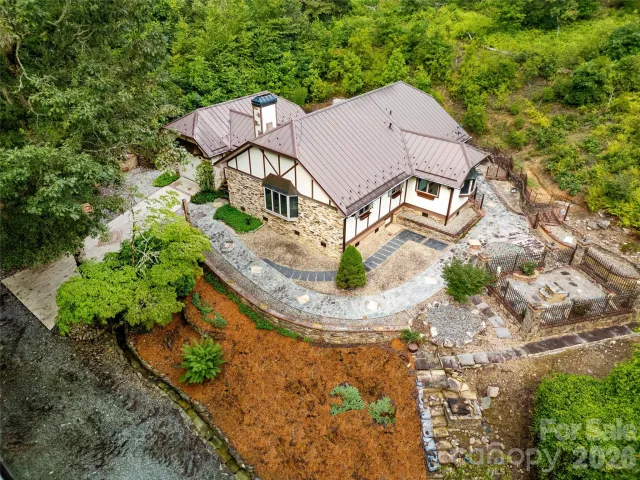 275 Hubbard Hollow Road