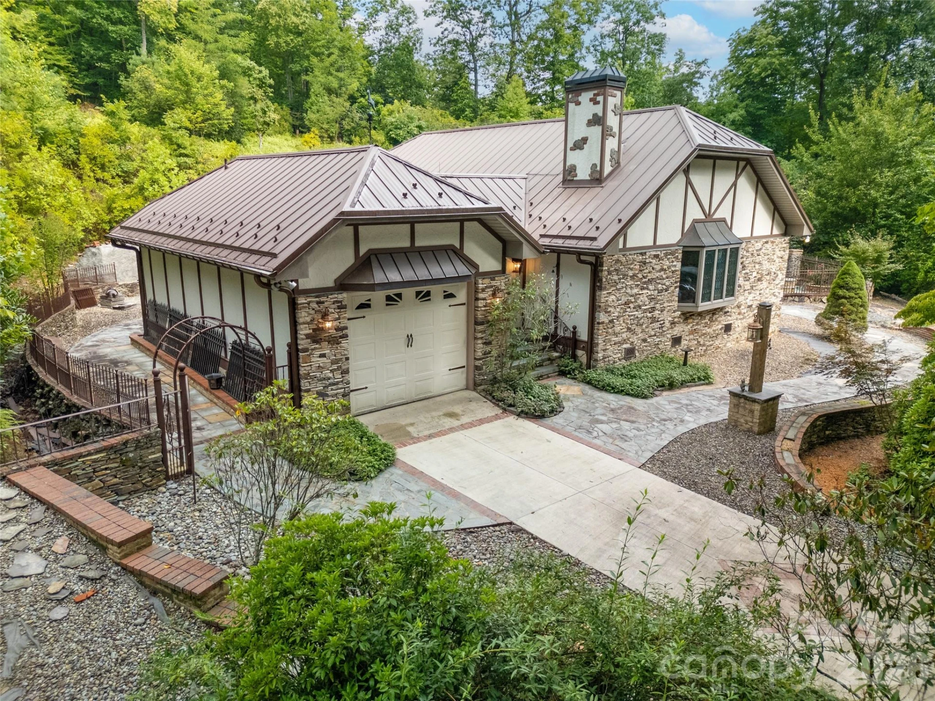 275 Hubbard Hollow Road - Photo 4