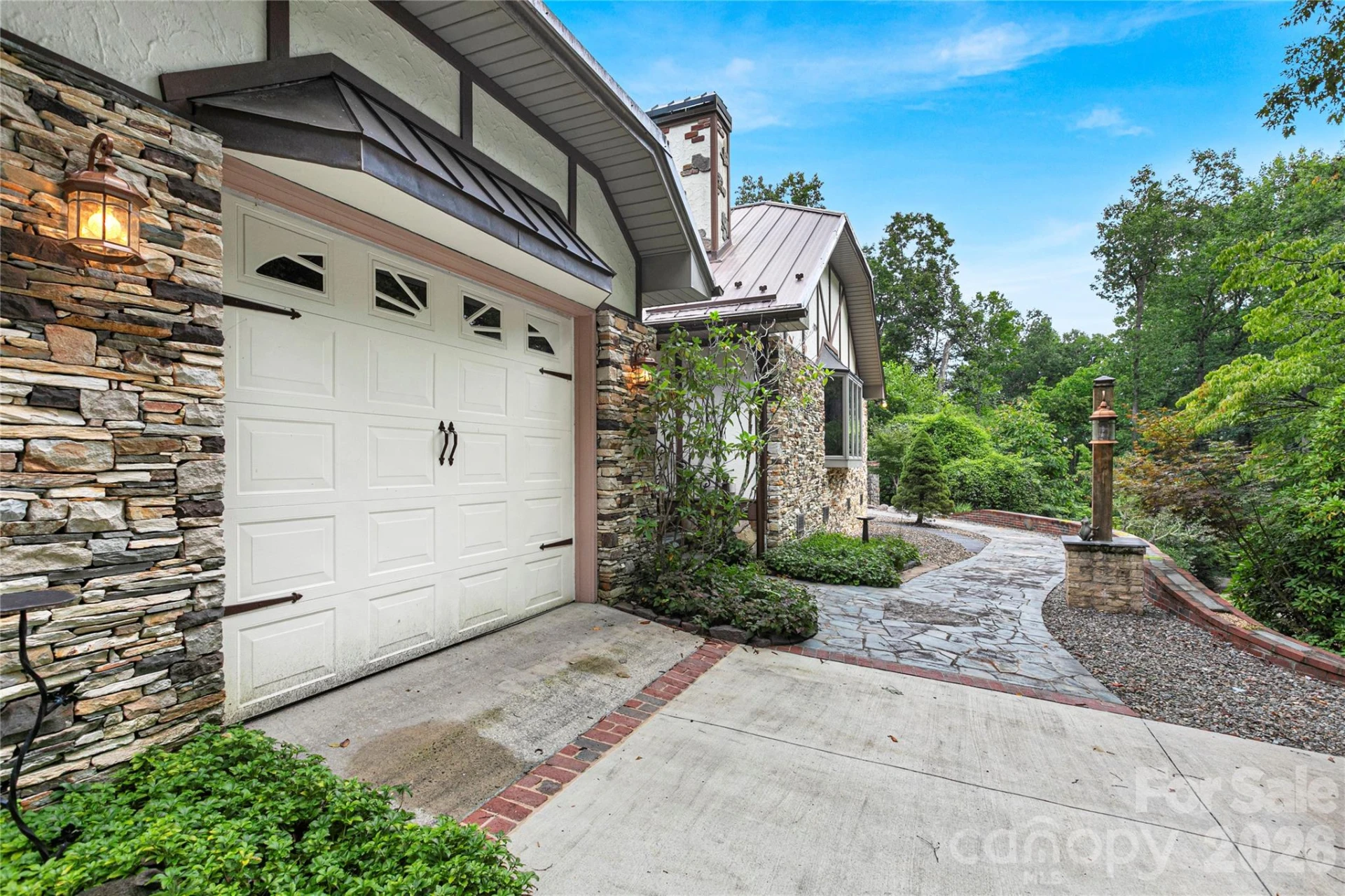 275 Hubbard Hollow Road - Photo 5