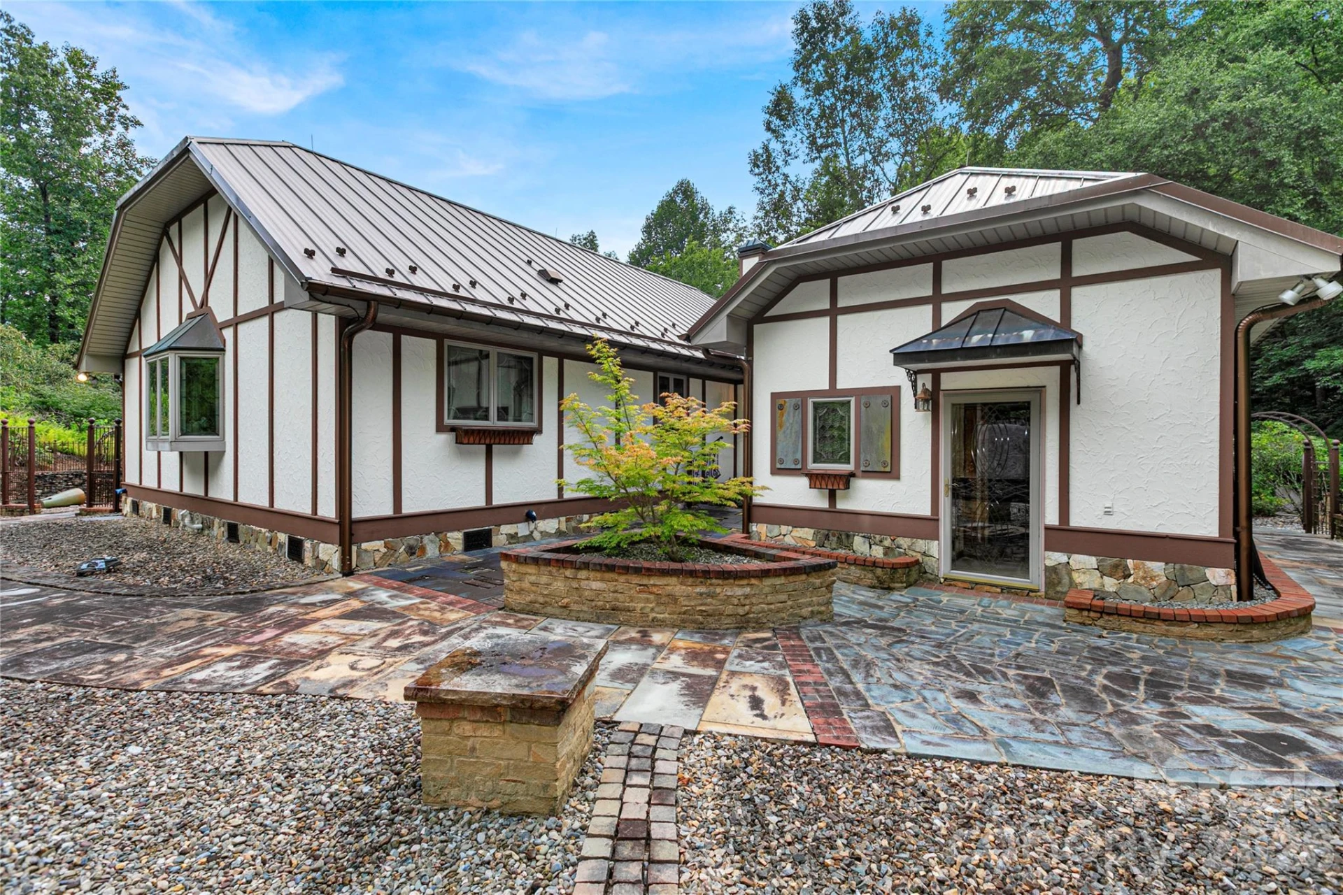 275 Hubbard Hollow Road - Photo 8