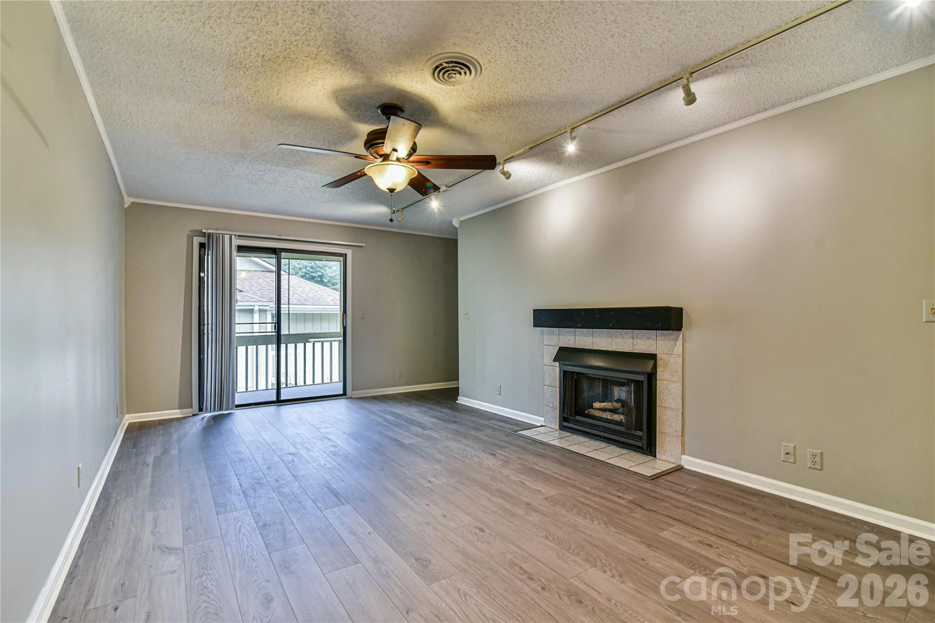 110 Heywood Road #8D - Photo 3