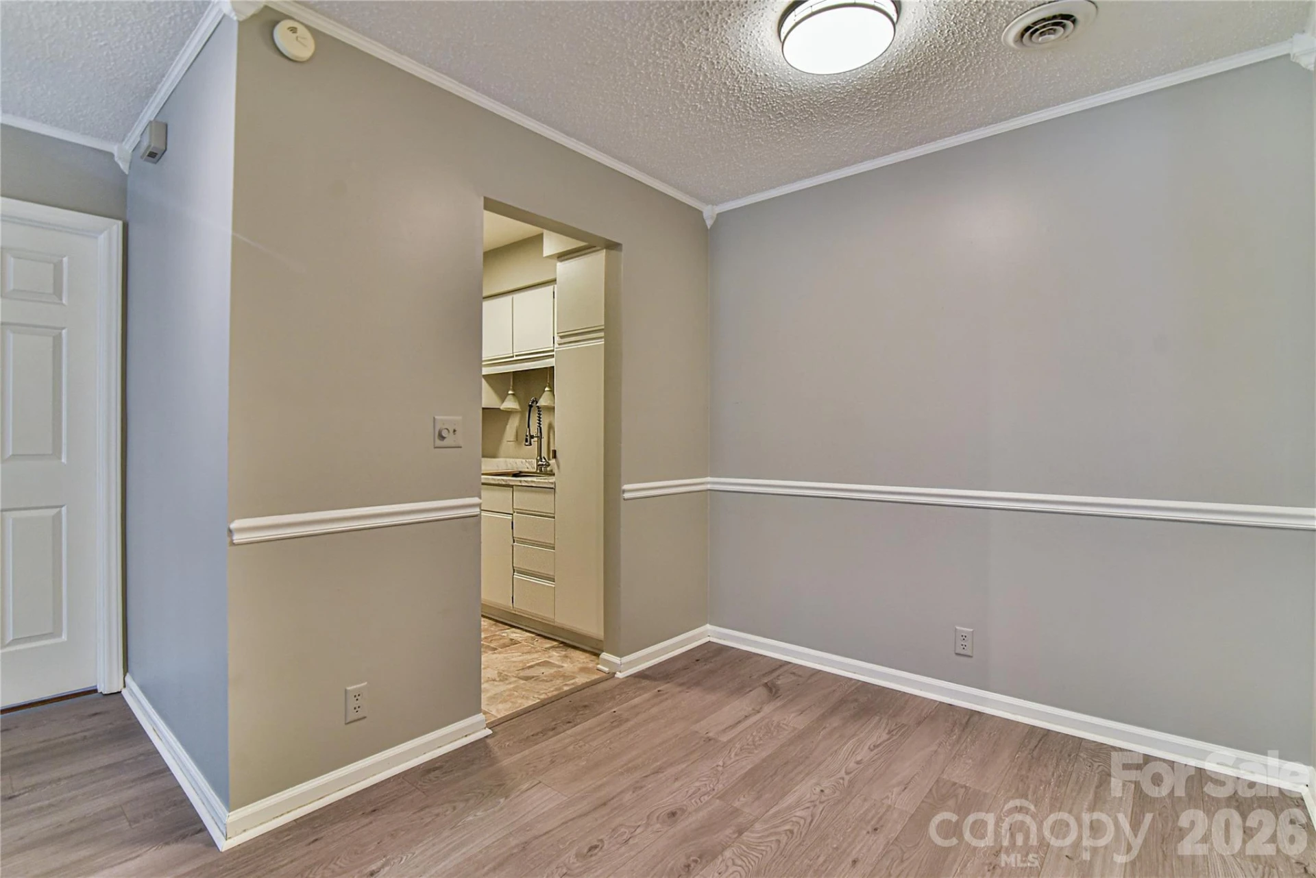 110 Heywood Road #8D - Photo 5