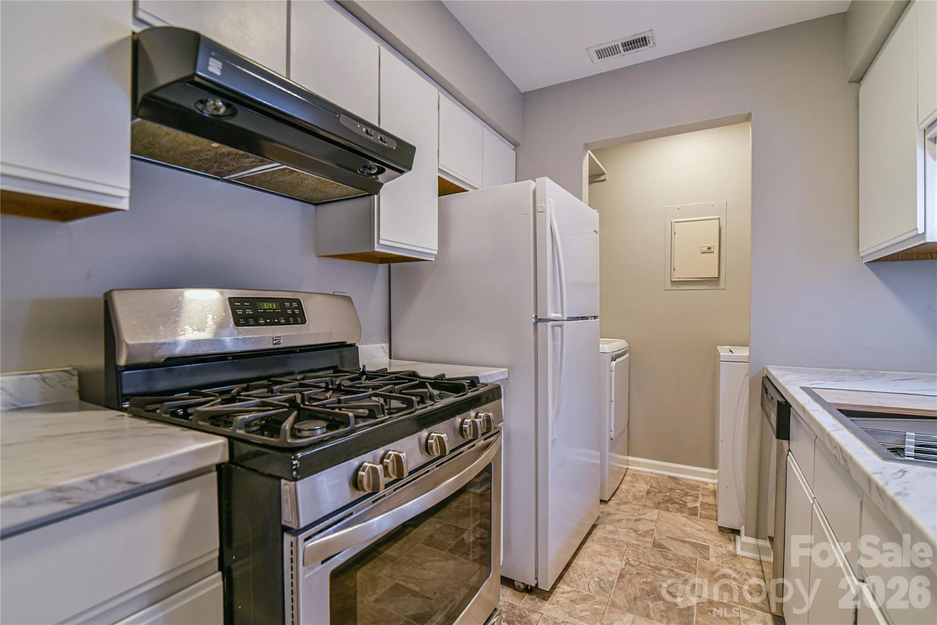 110 Heywood Road #8D - Photo 8