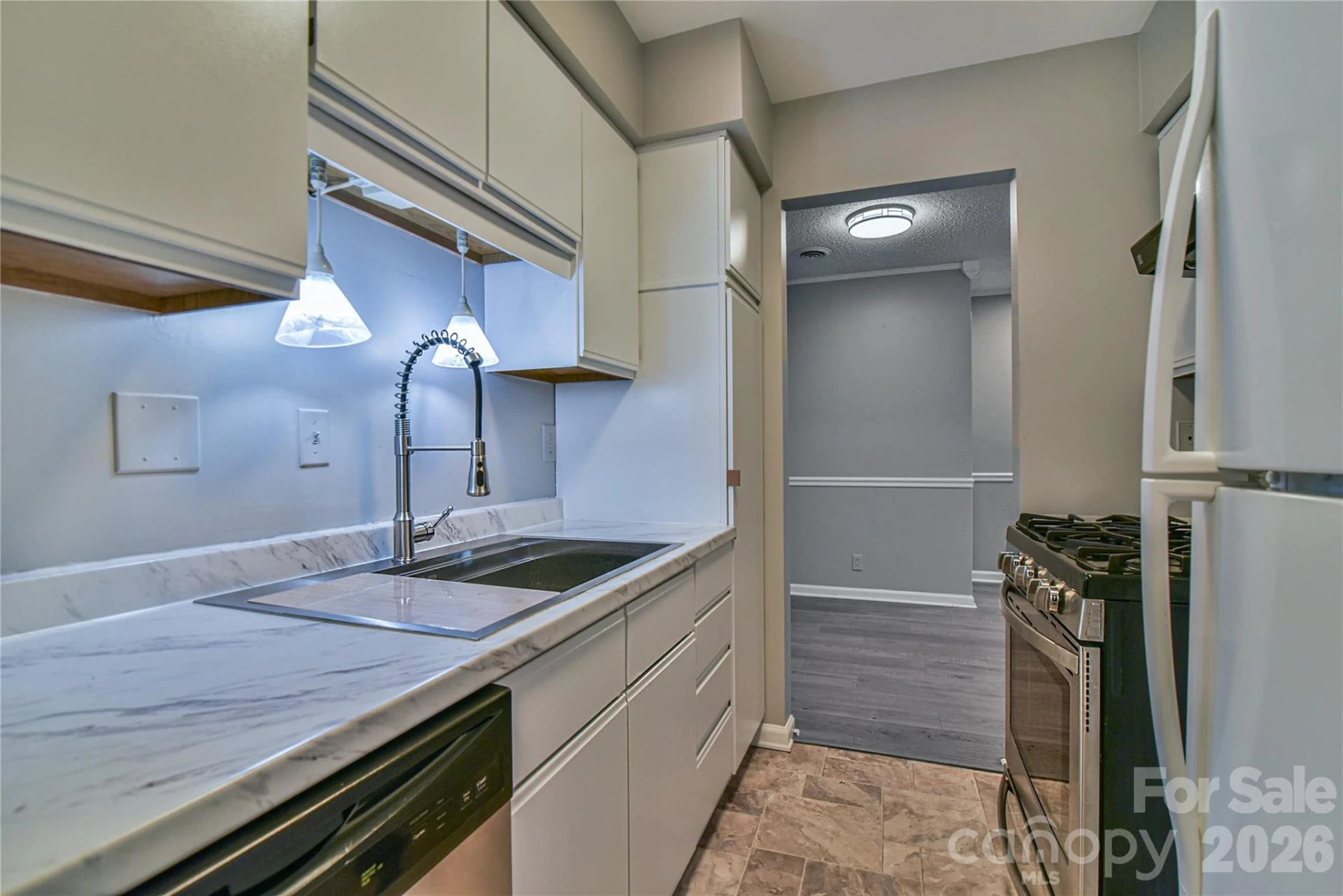 110 Heywood Road #8D - Photo 9