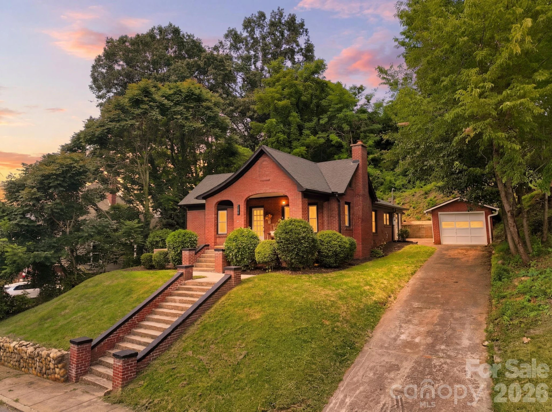 197 Academy Street - Photo 2