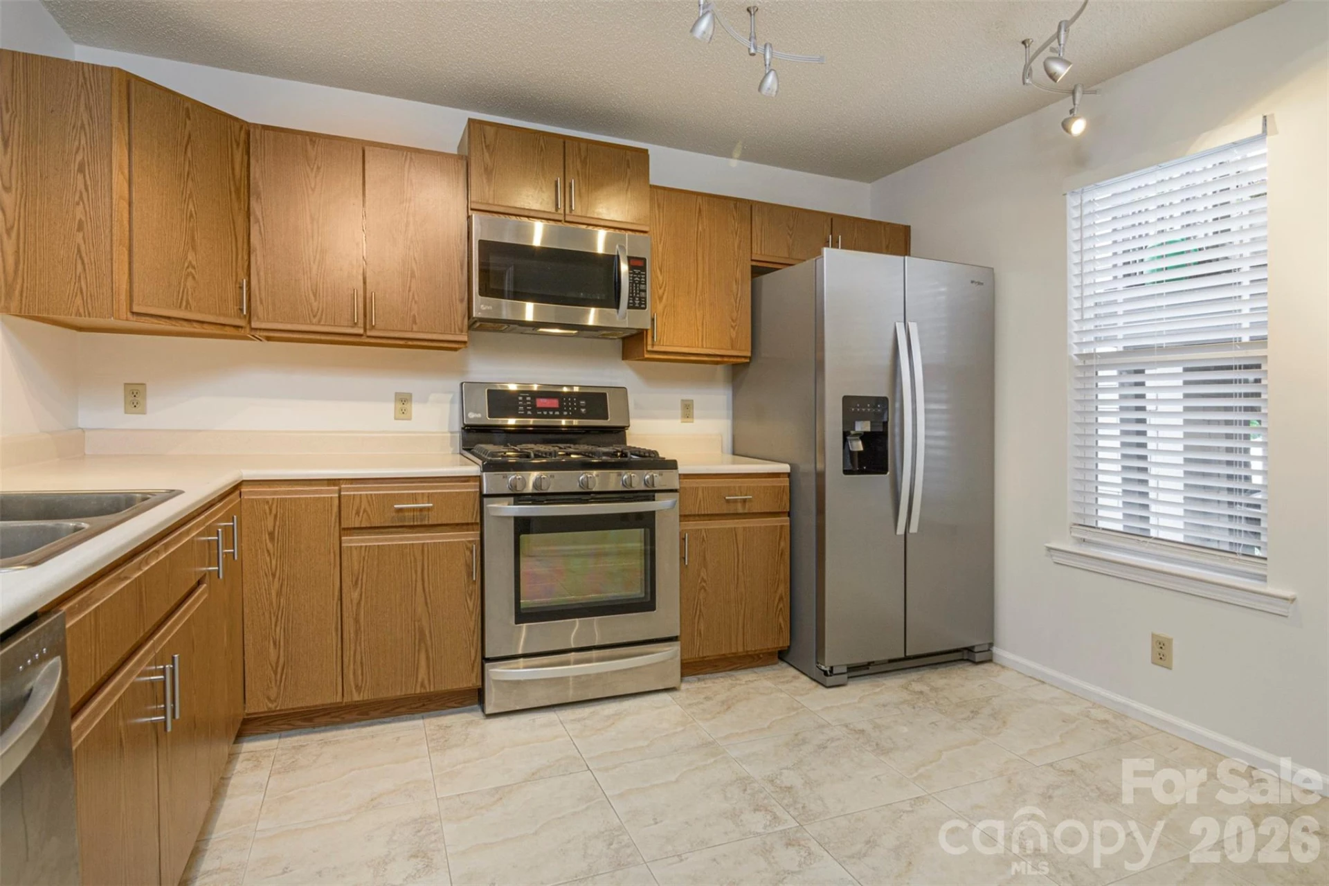 1405 Deermouse Way - Photo 10