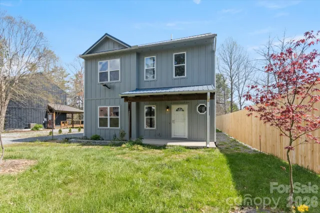 84 Poplar Street, Brevard, NC, 28712