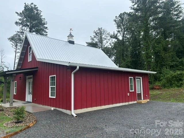 122 John Warren Drive - Photo 2