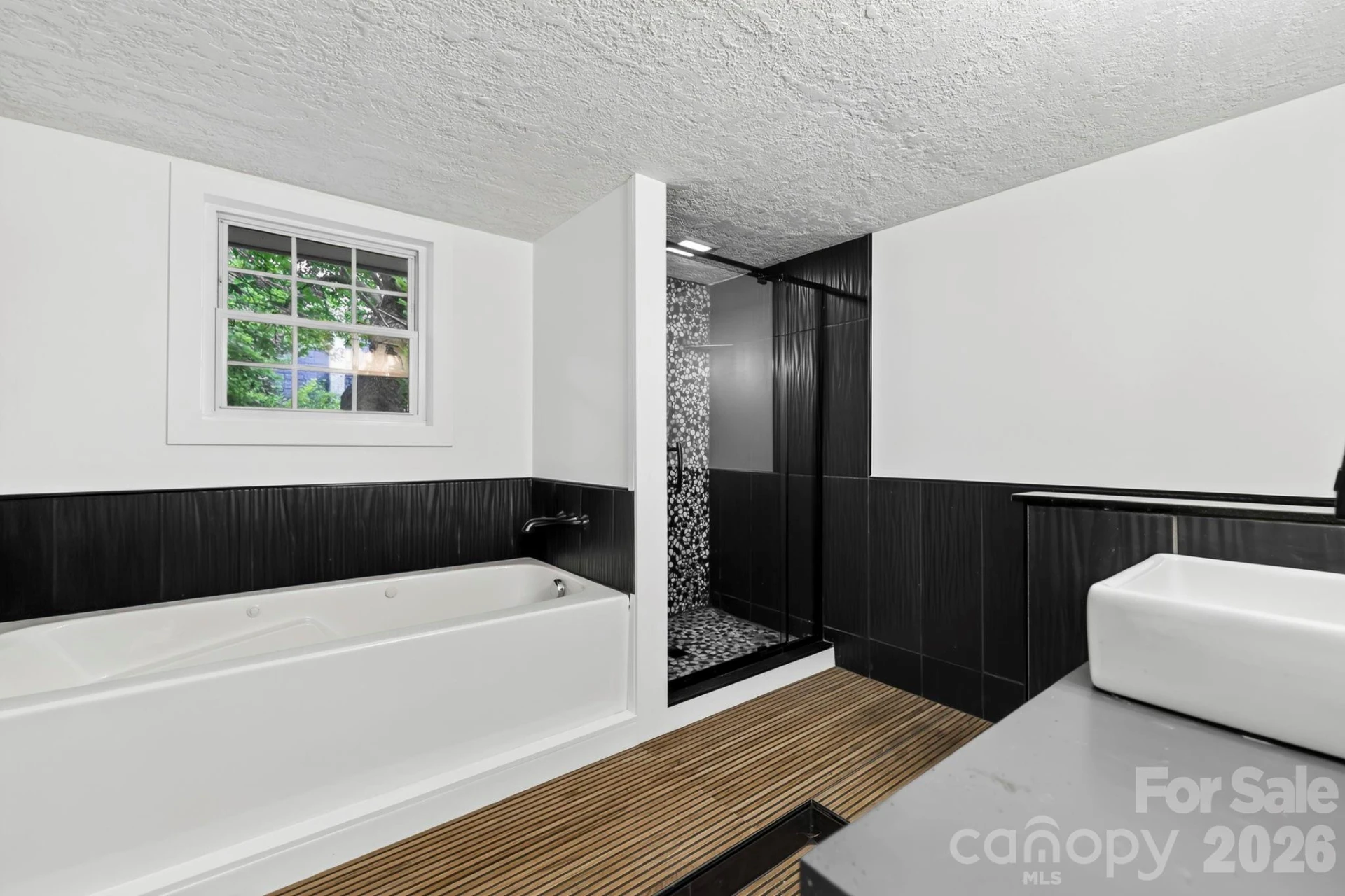 28 Pine Lane - Photo 15