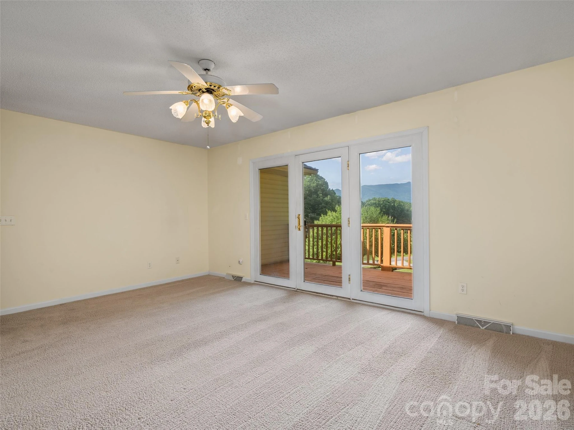 415 Knollwood Drive - Photo 16