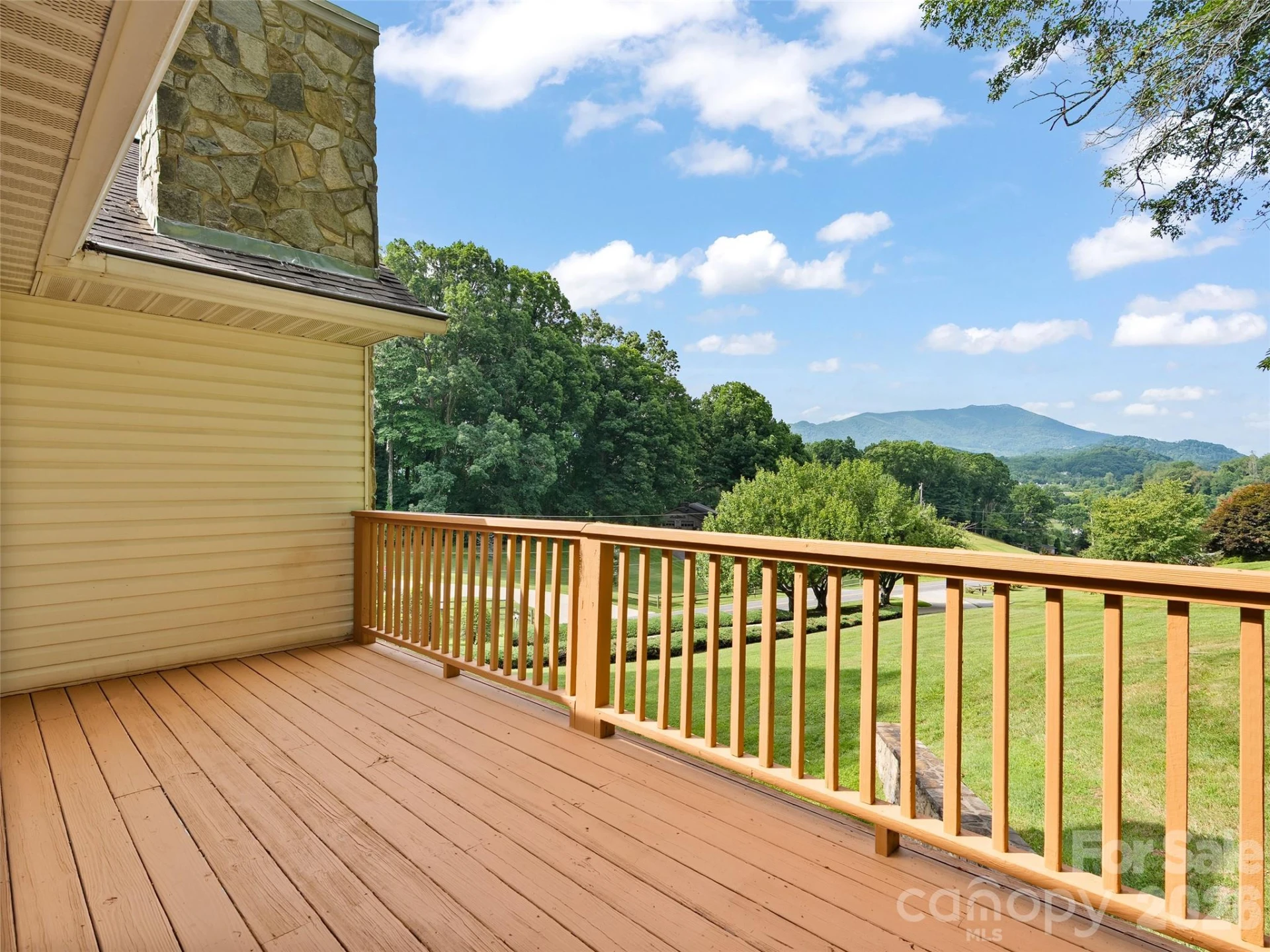 415 Knollwood Drive - Photo 17