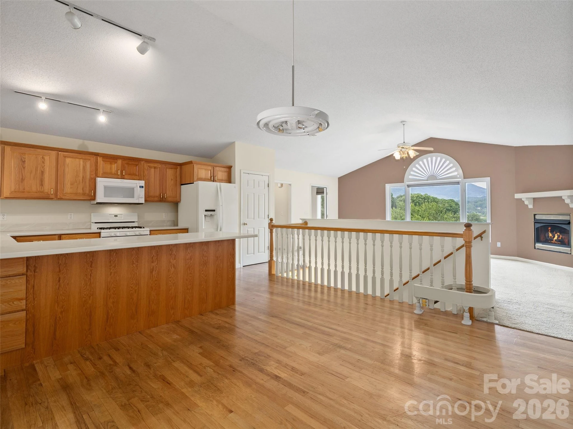 415 Knollwood Drive - Photo 6