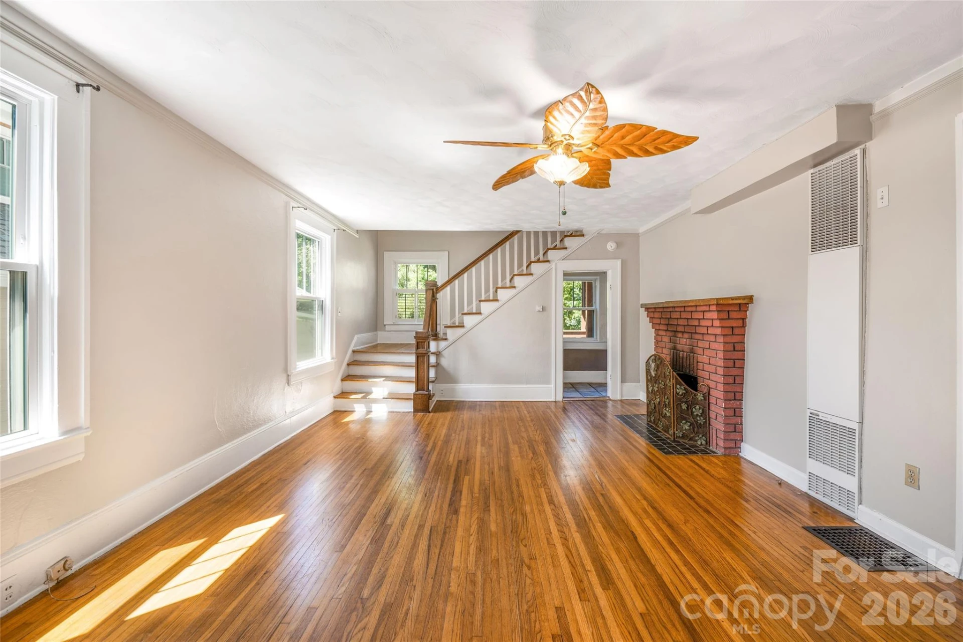 109 Forest Hill Drive - Photo 4