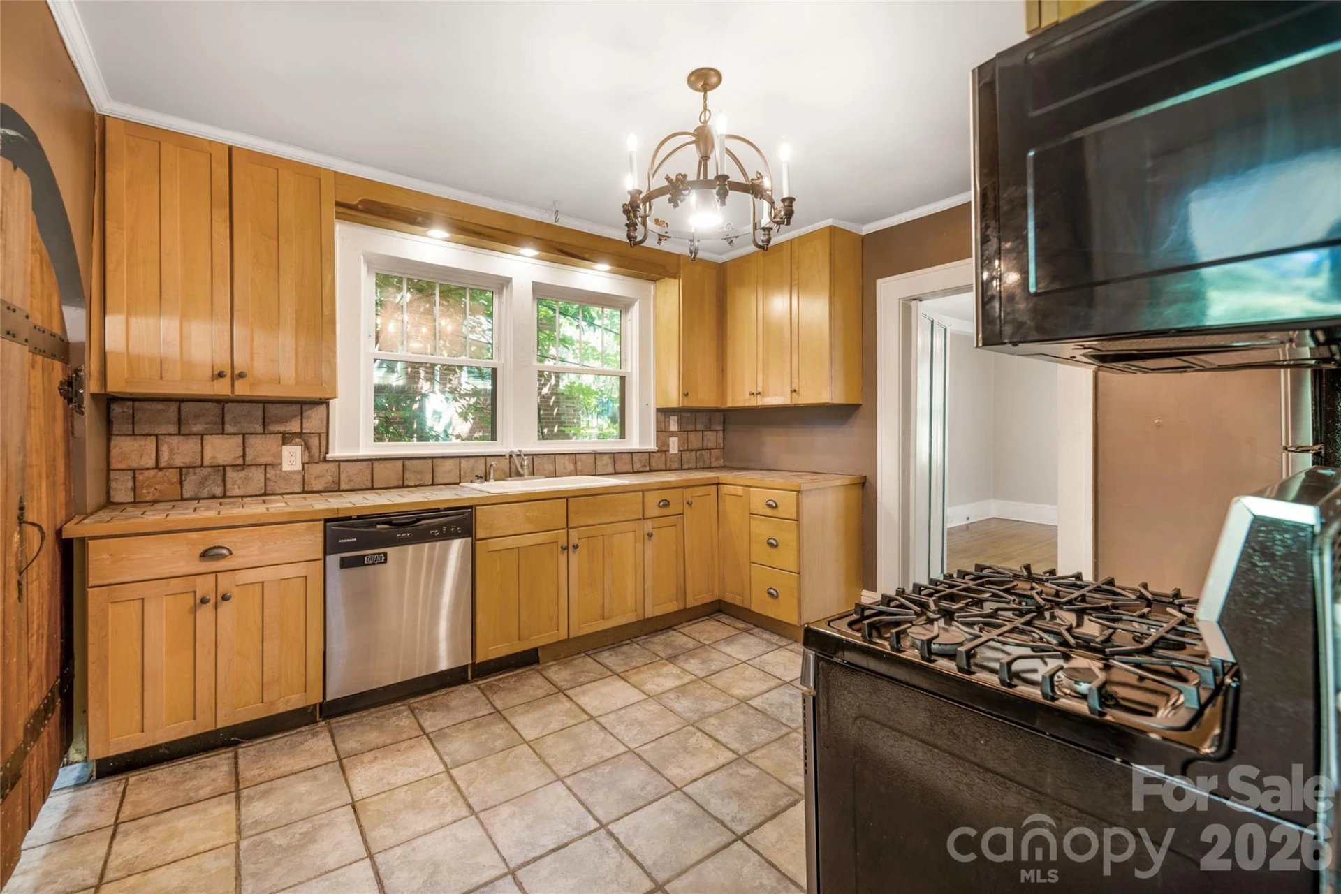 109 Forest Hill Drive - Photo 8